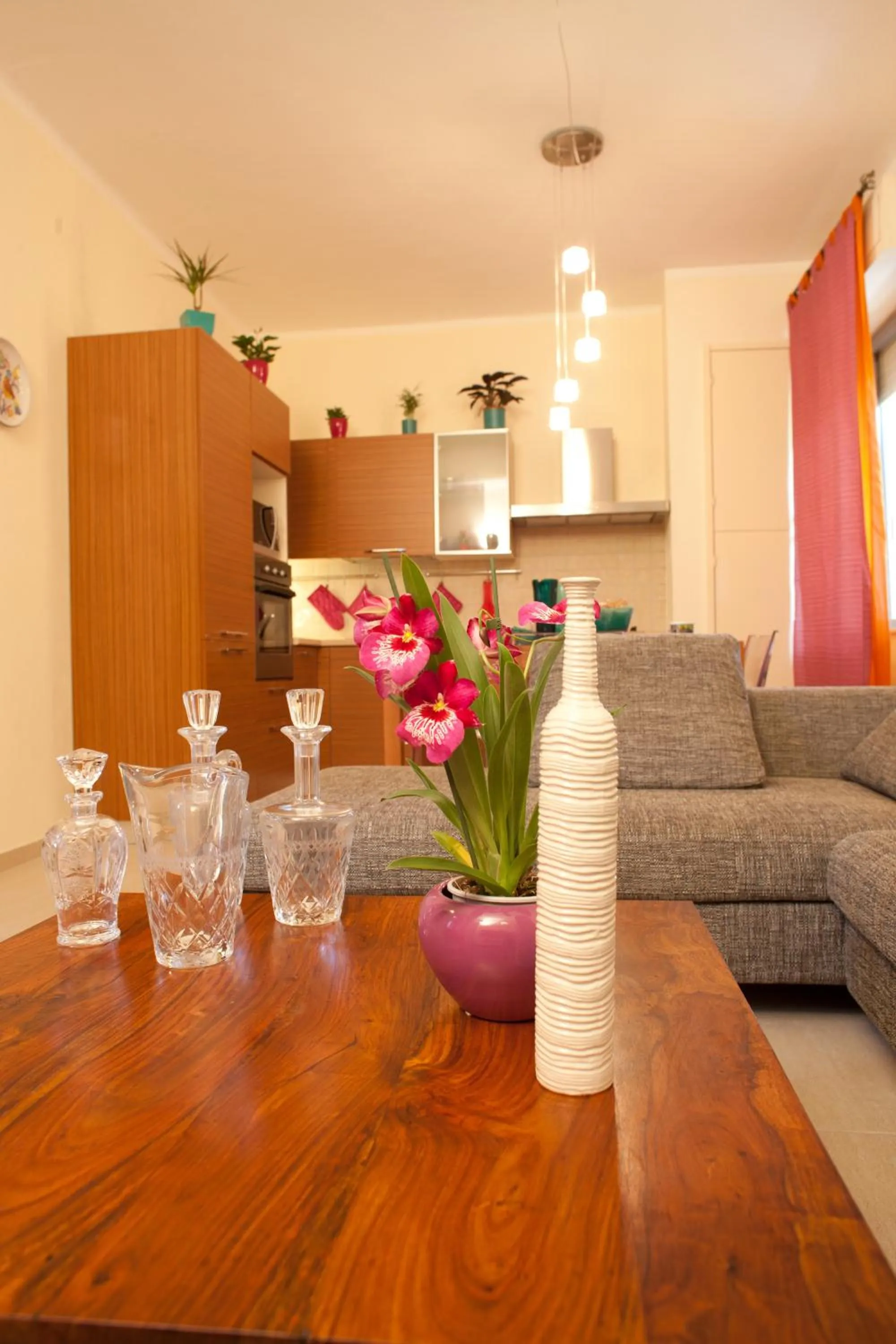 Communal lounge/ TV room in B&B Al Calcandola