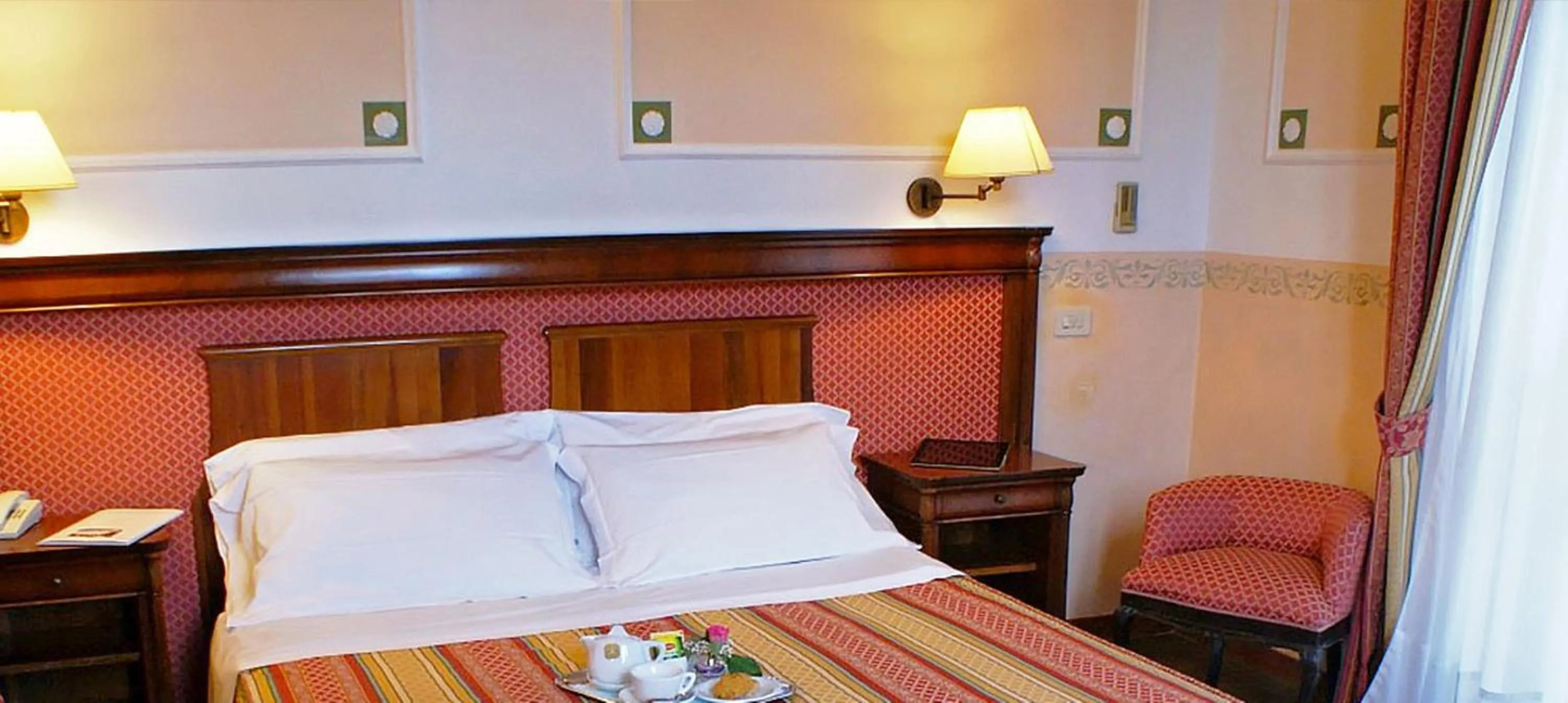 Photo of the whole room, Bed in Hotel Progresso