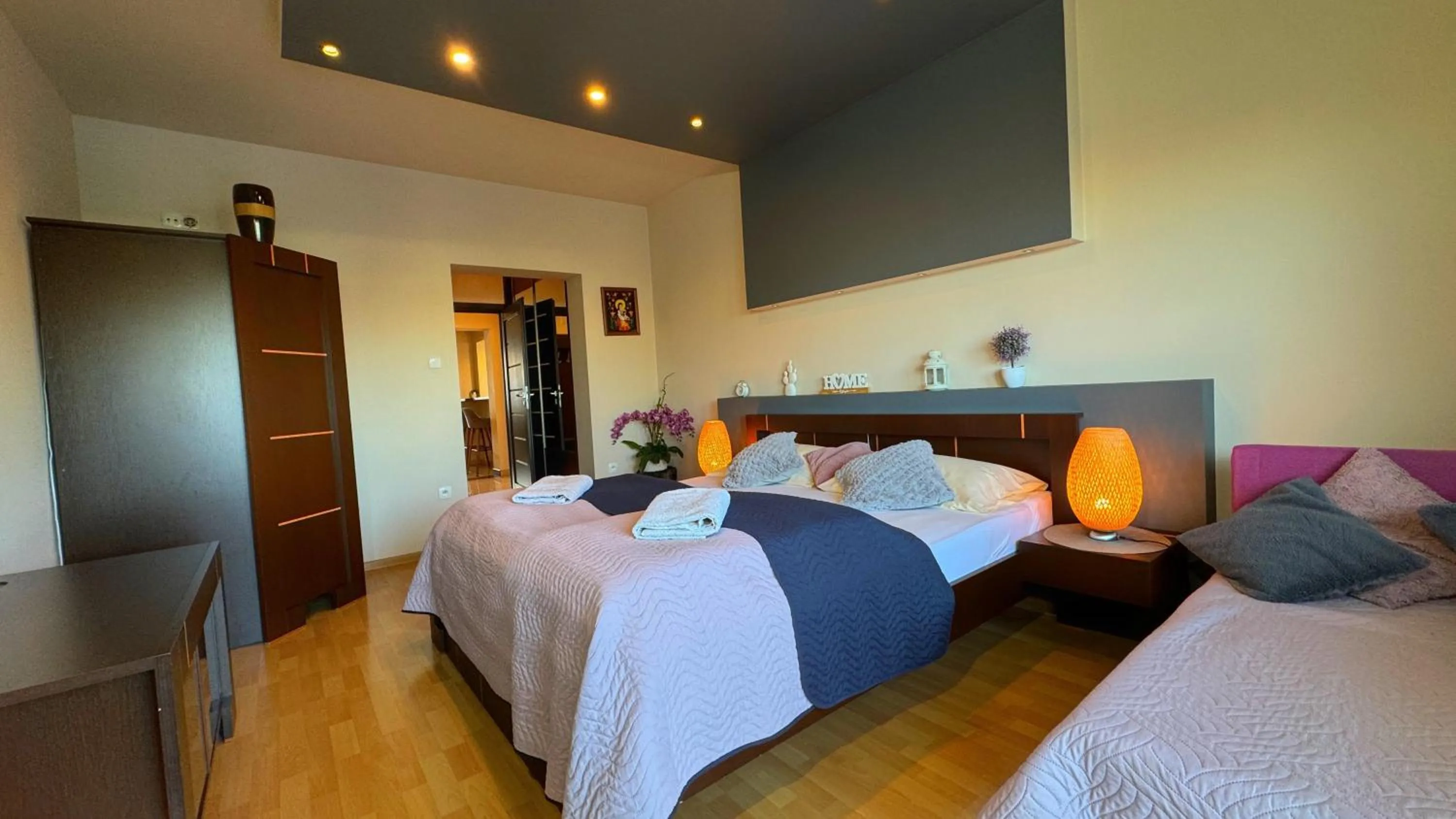 Bed in Villa Broniewskiego