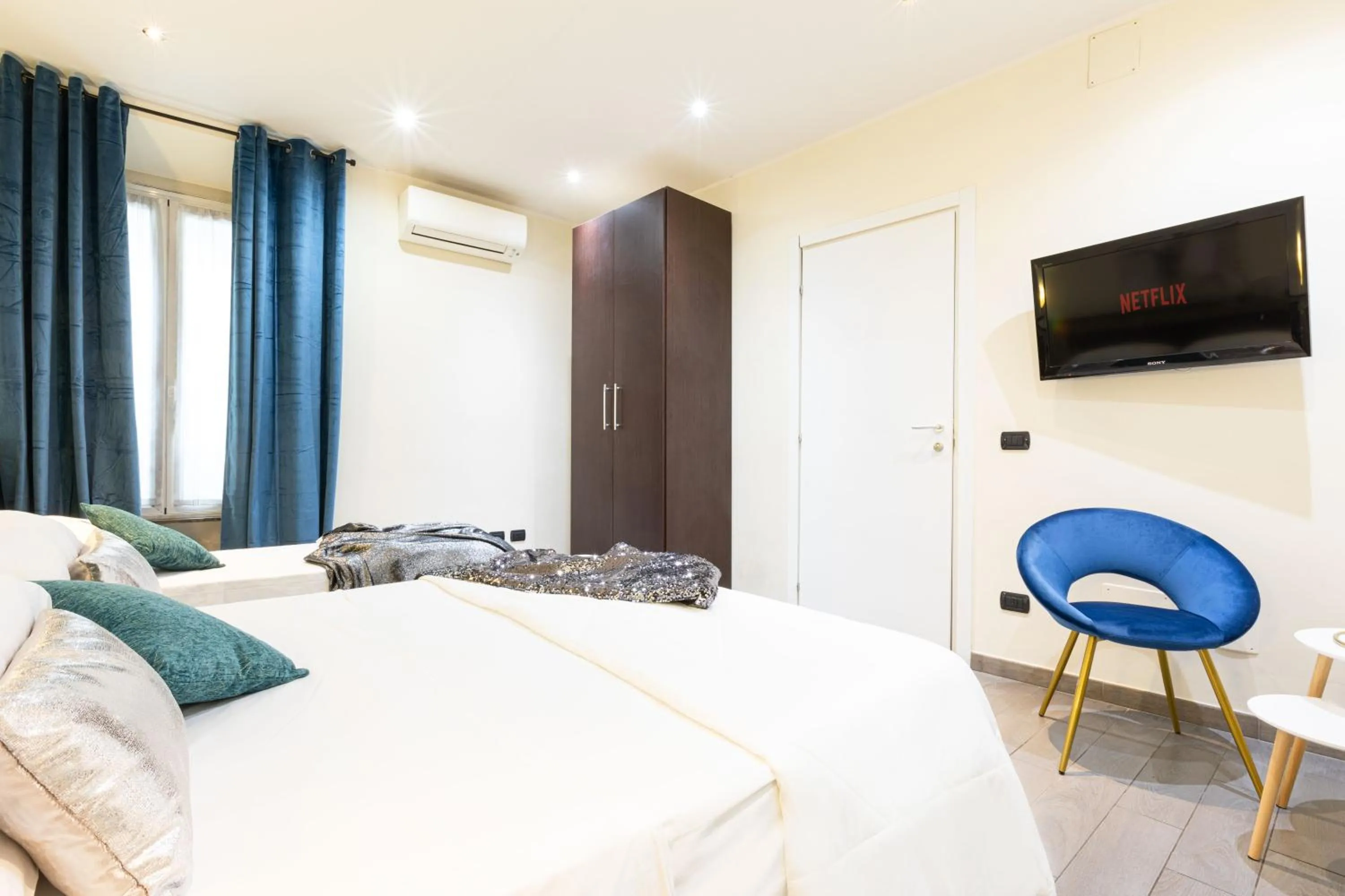 Bed in Cesar Vatican Rooms