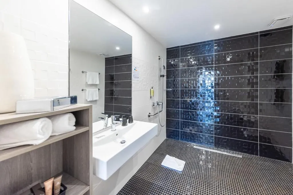 Shower in Le Madeloc Hôtel & Spa