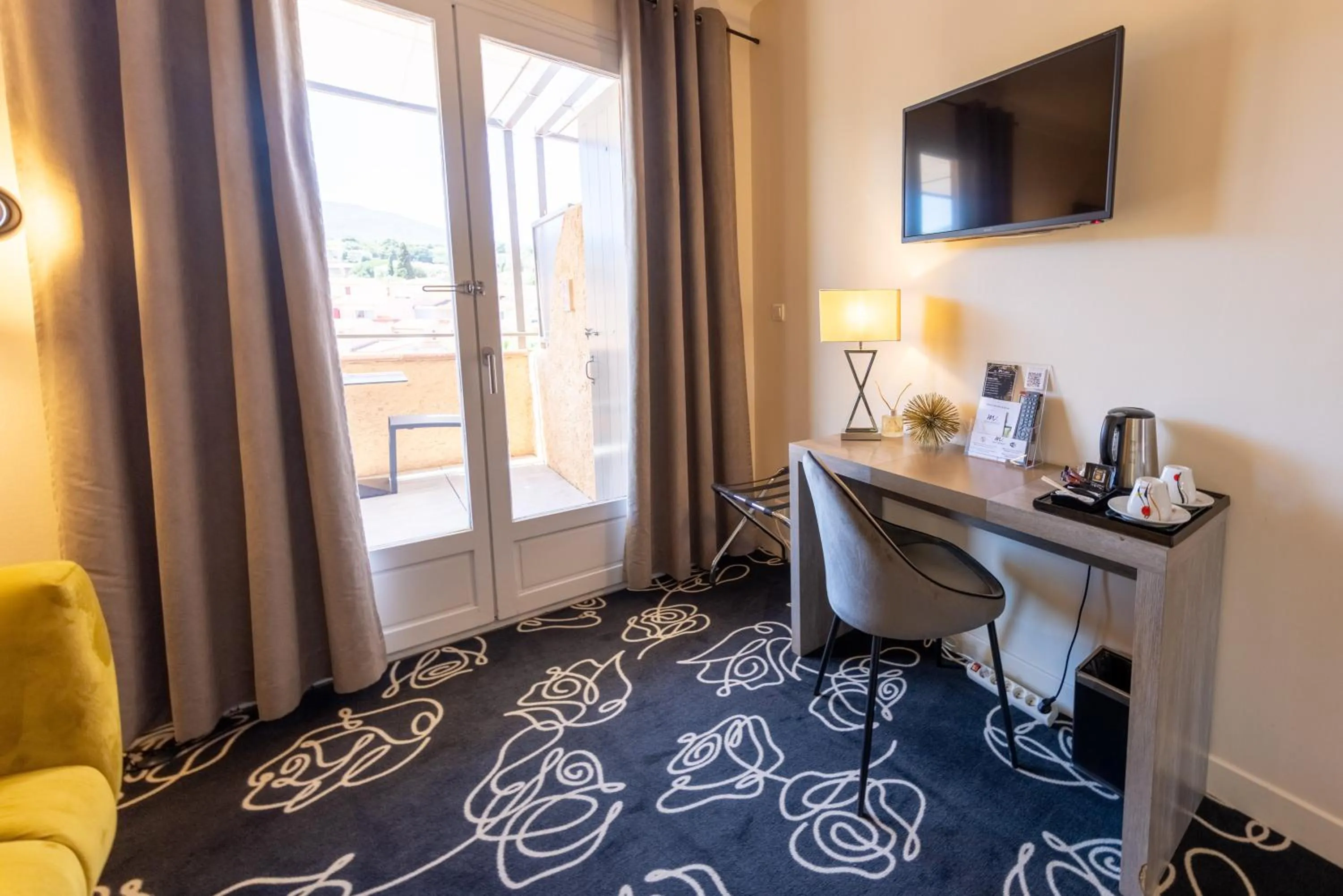 Photo of the whole room in Hôtel & Spa Le Madeloc - Collioure Centre