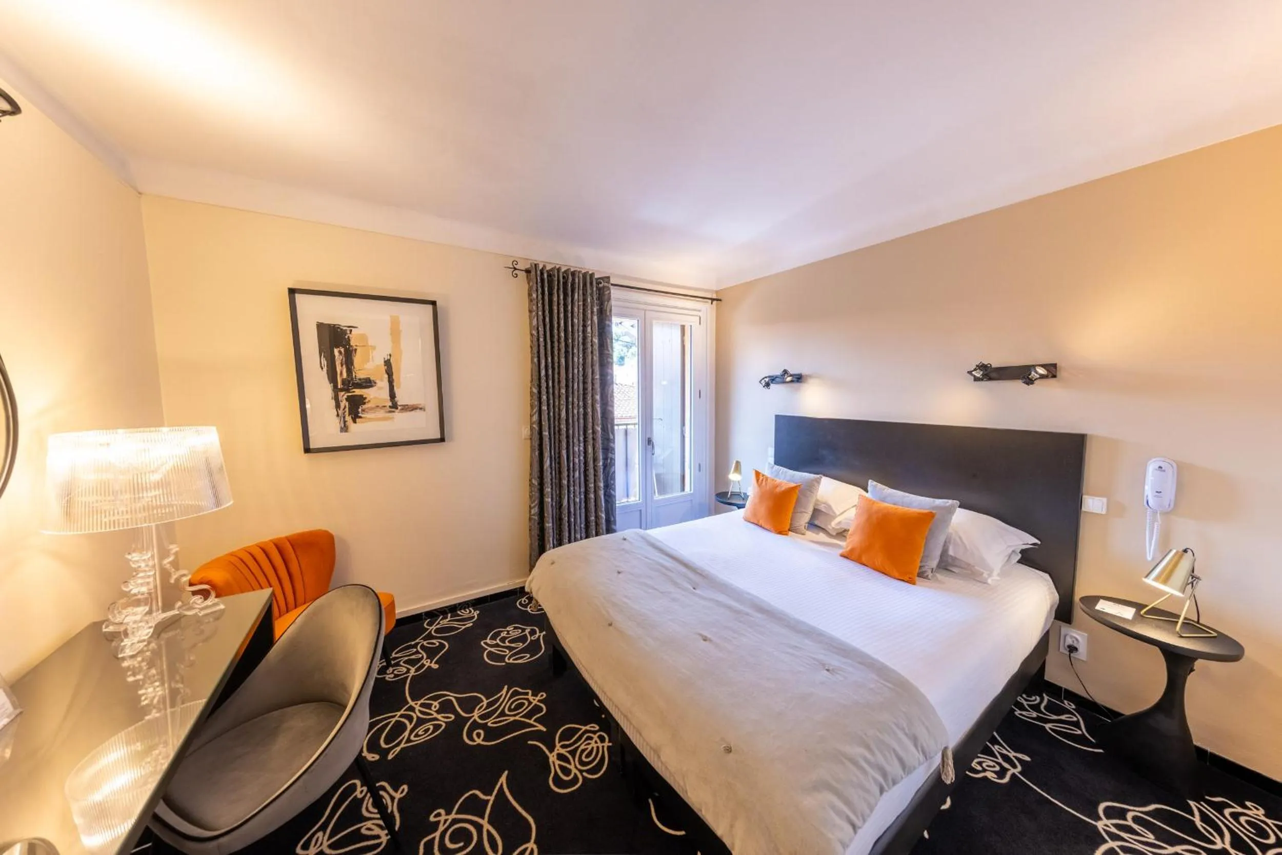 Photo of the whole room, Bed in Hôtel & Spa Le Madeloc - Collioure Centre