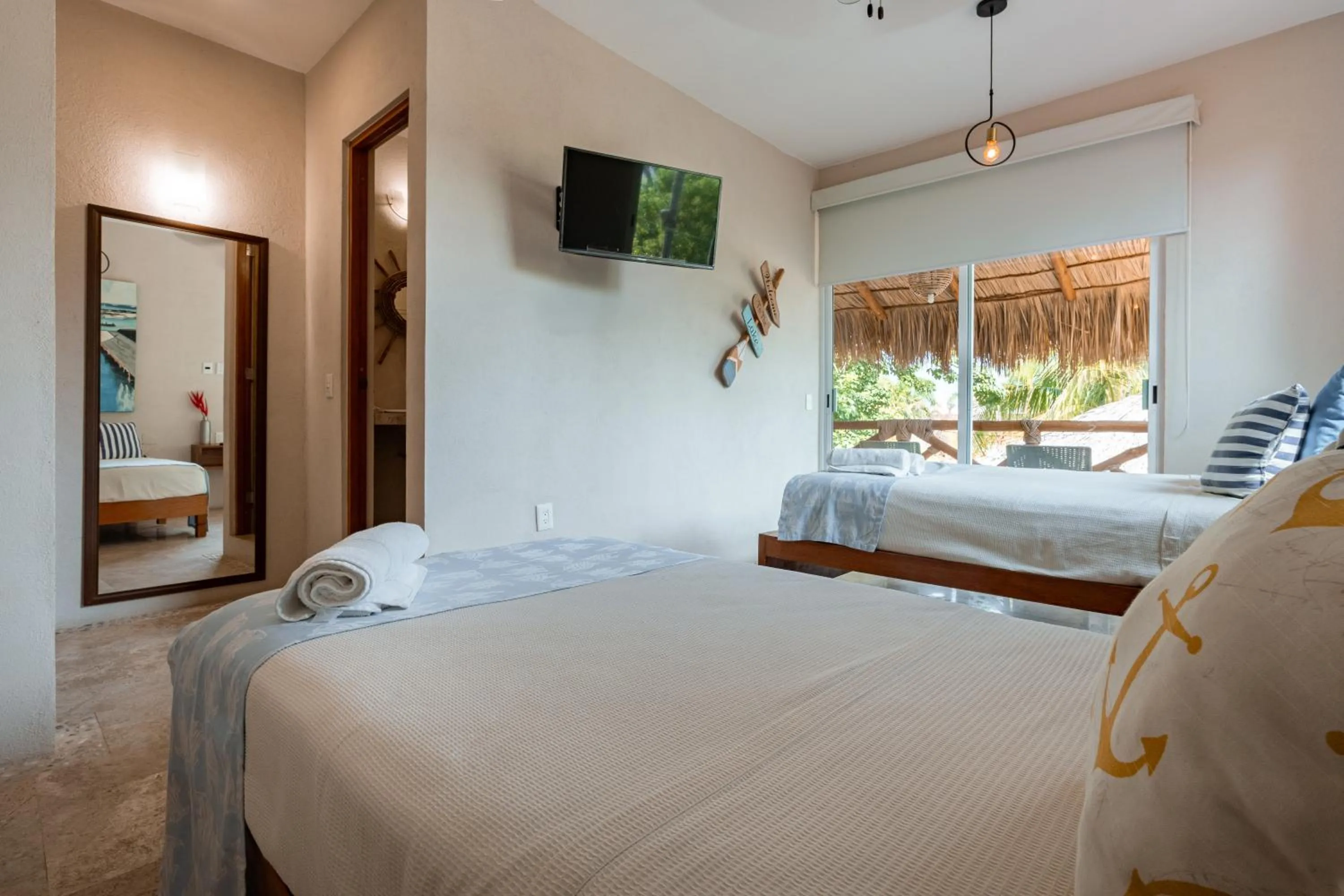 Bed in Rojo Manglar Acapulco