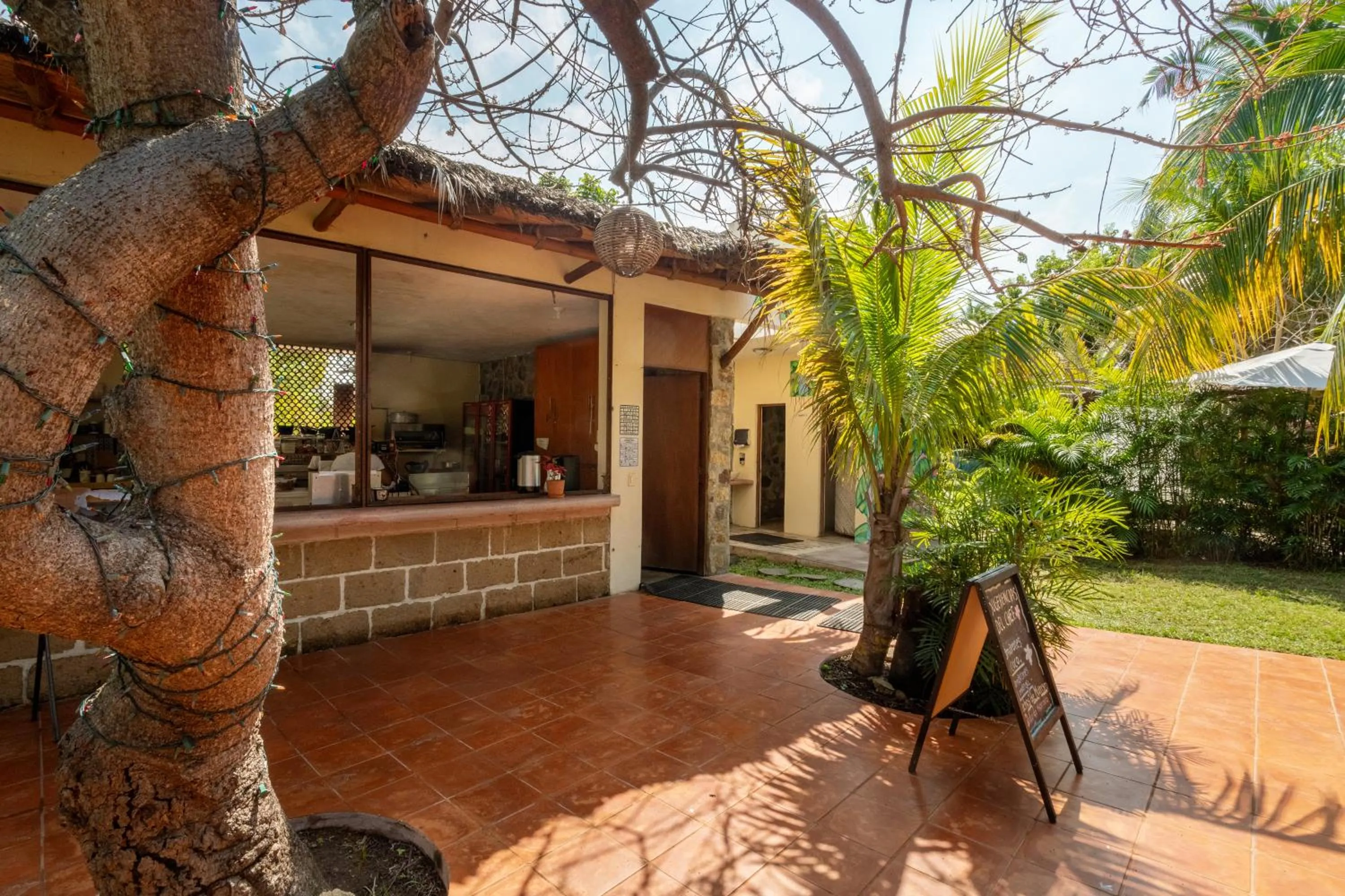 Patio in Rojo Manglar Acapulco