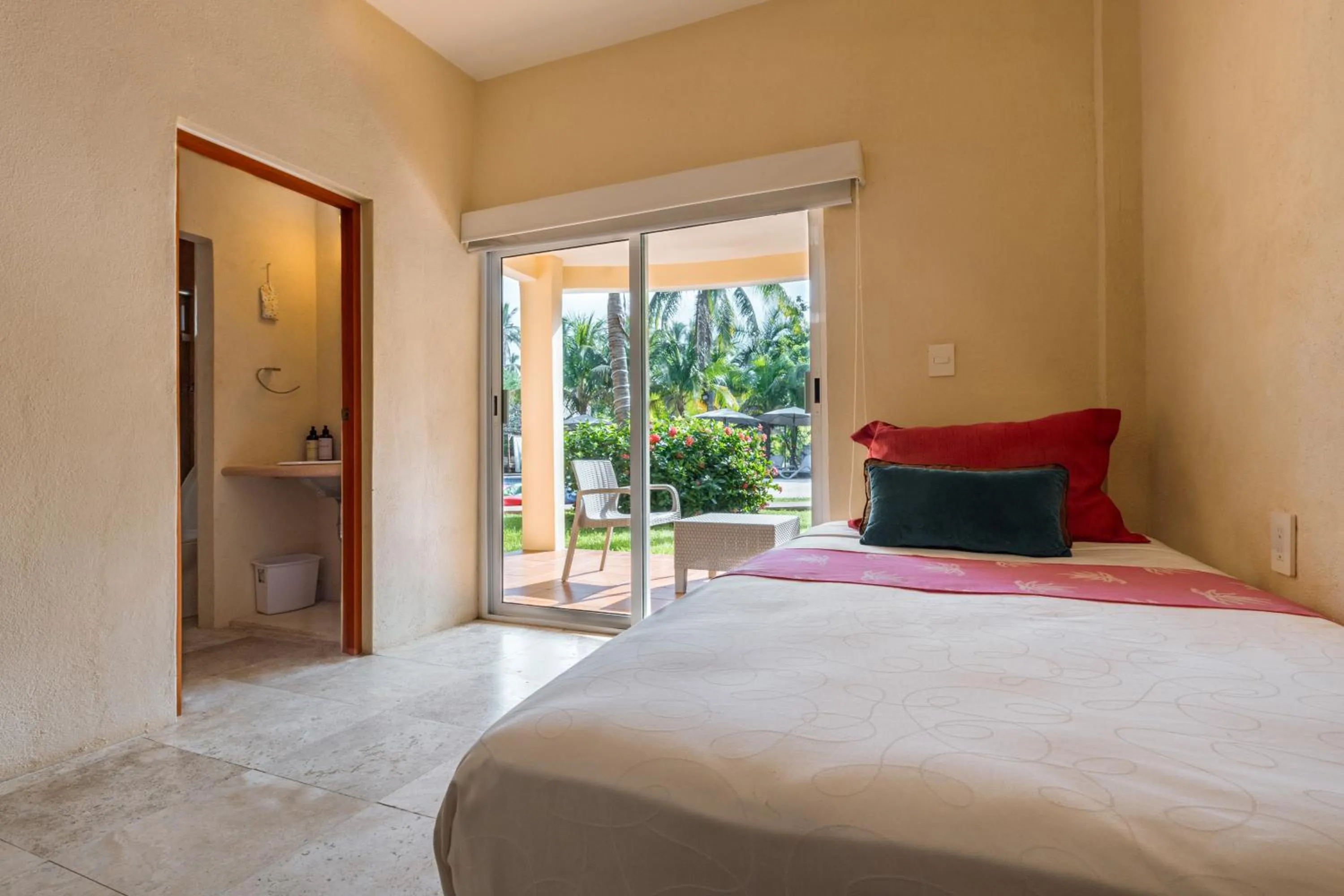 Bed in Rojo Manglar Acapulco