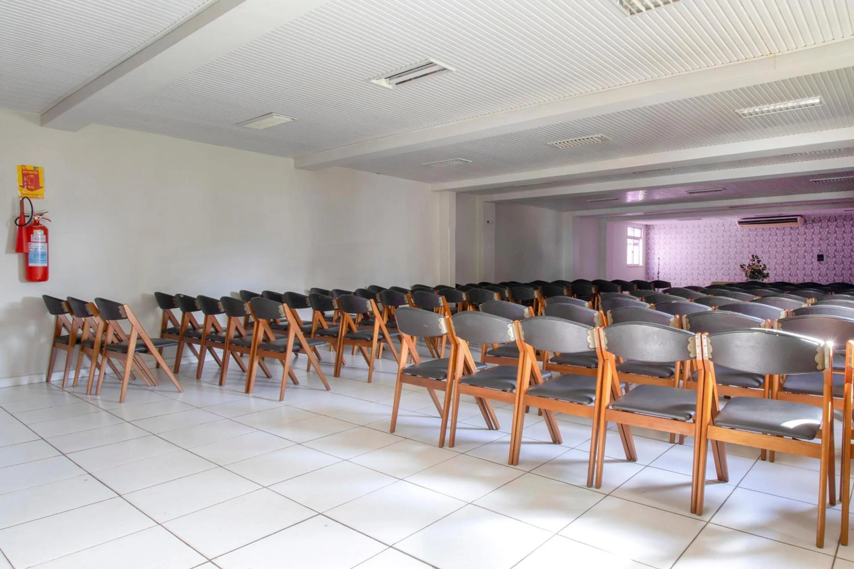 Business facilities in OYO New Anápolis Hotel, Imperatriz
