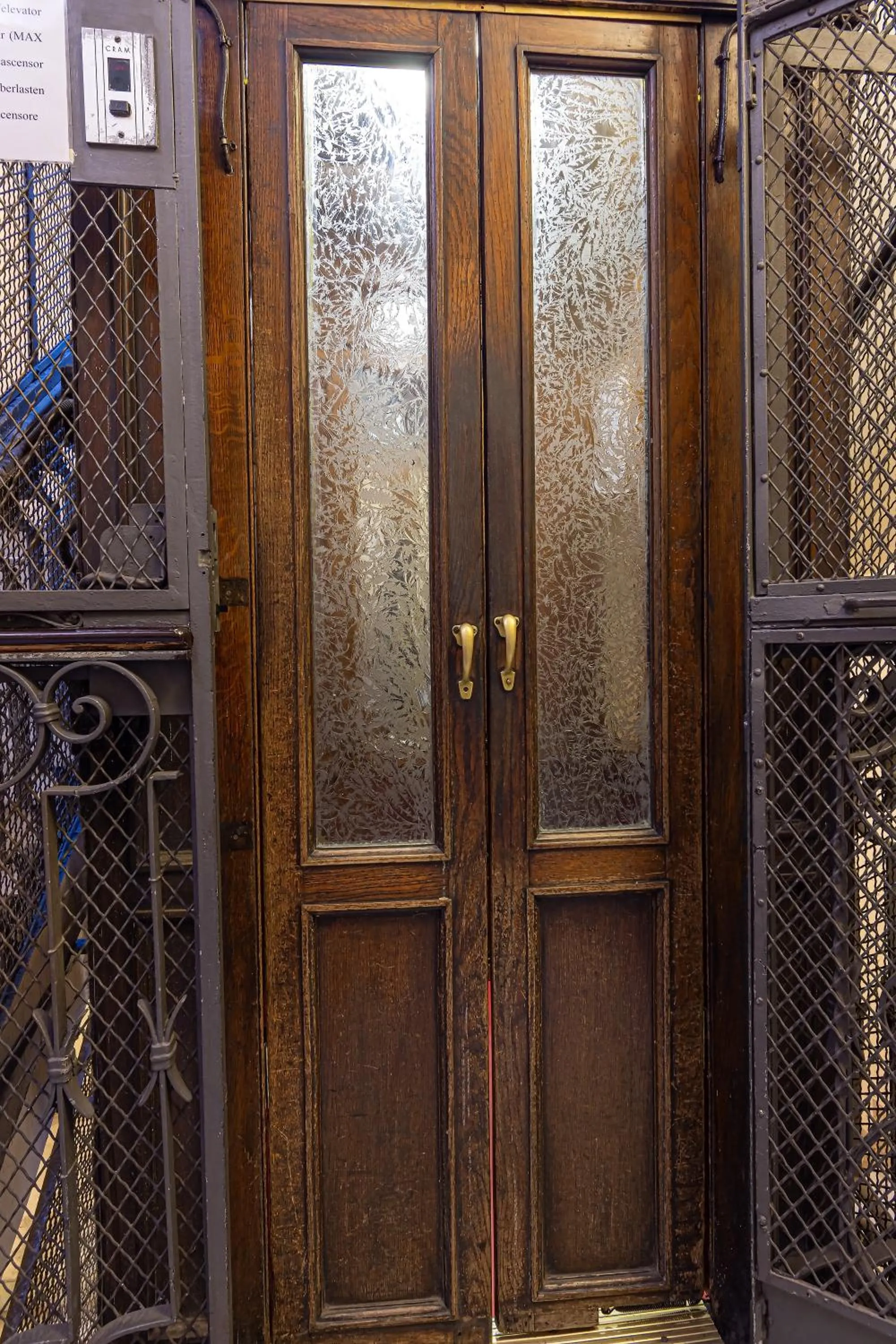 elevator in B&B A Picture of Rome