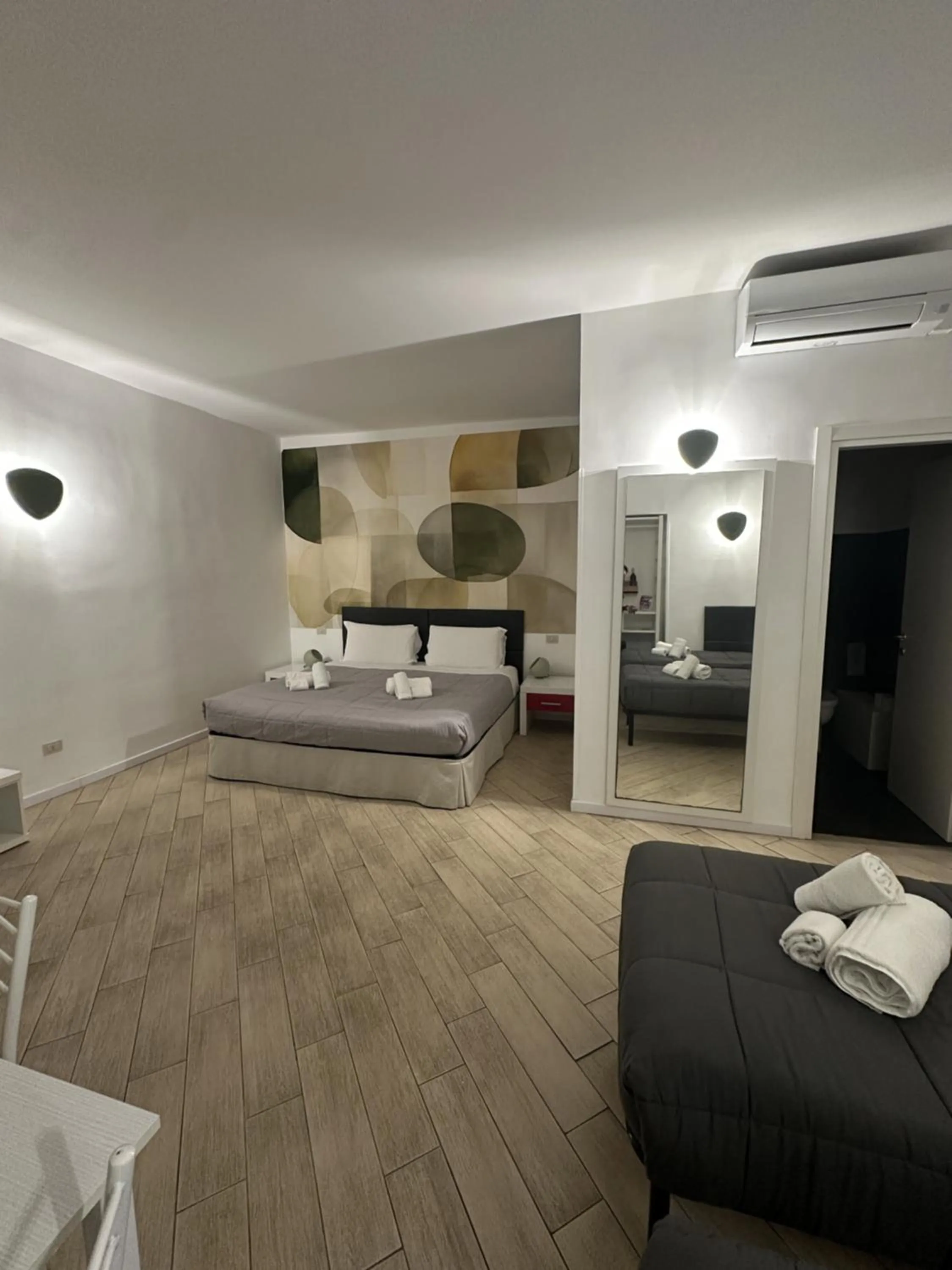 Bedroom, Bed in B&B A Picture of Rome