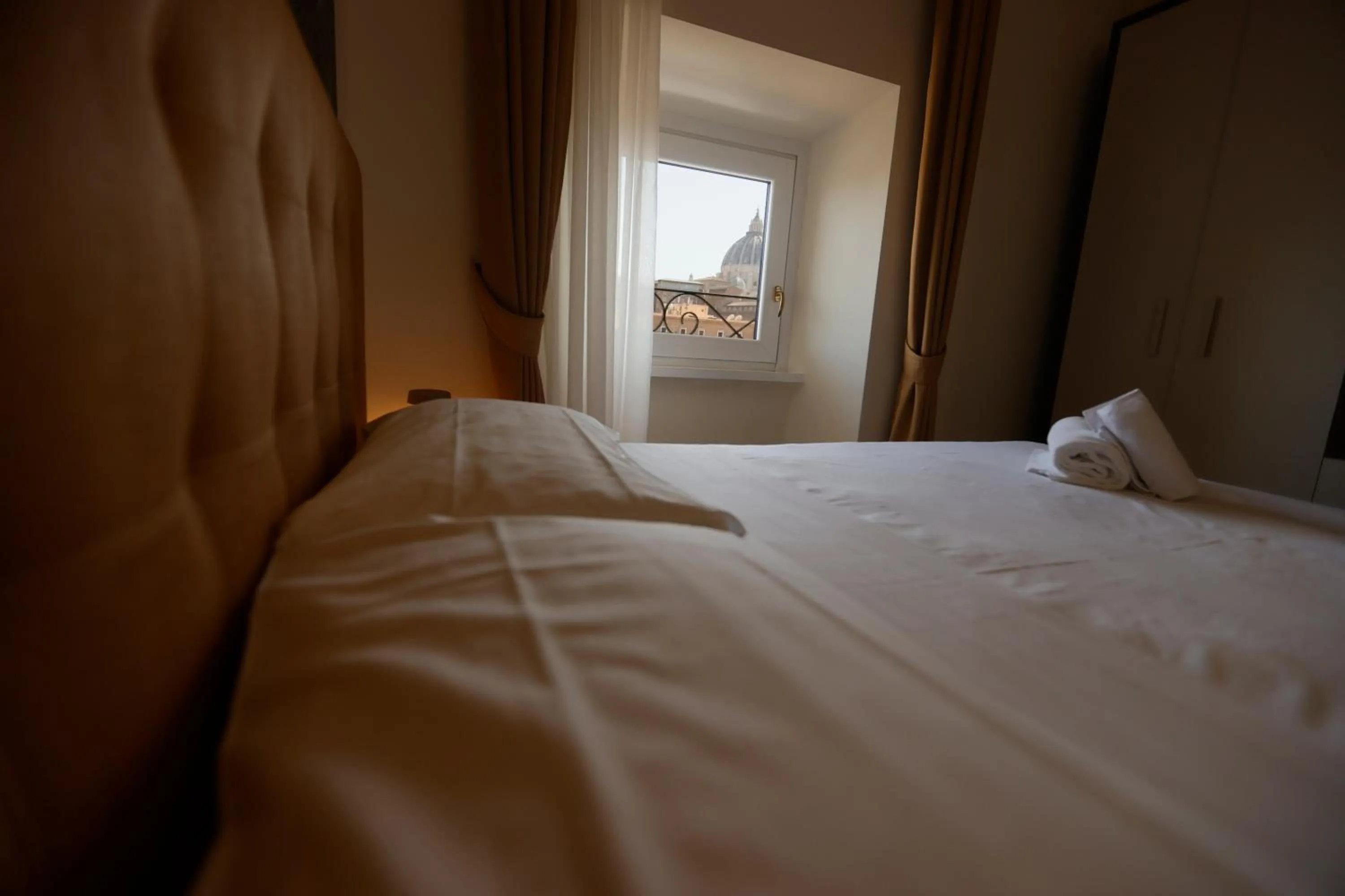 Bedroom, Bed in B&B A Picture of Rome