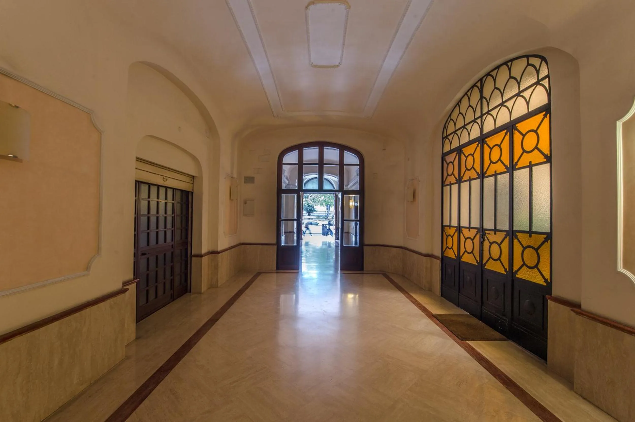 Facade/entrance in B&B A Picture of Rome