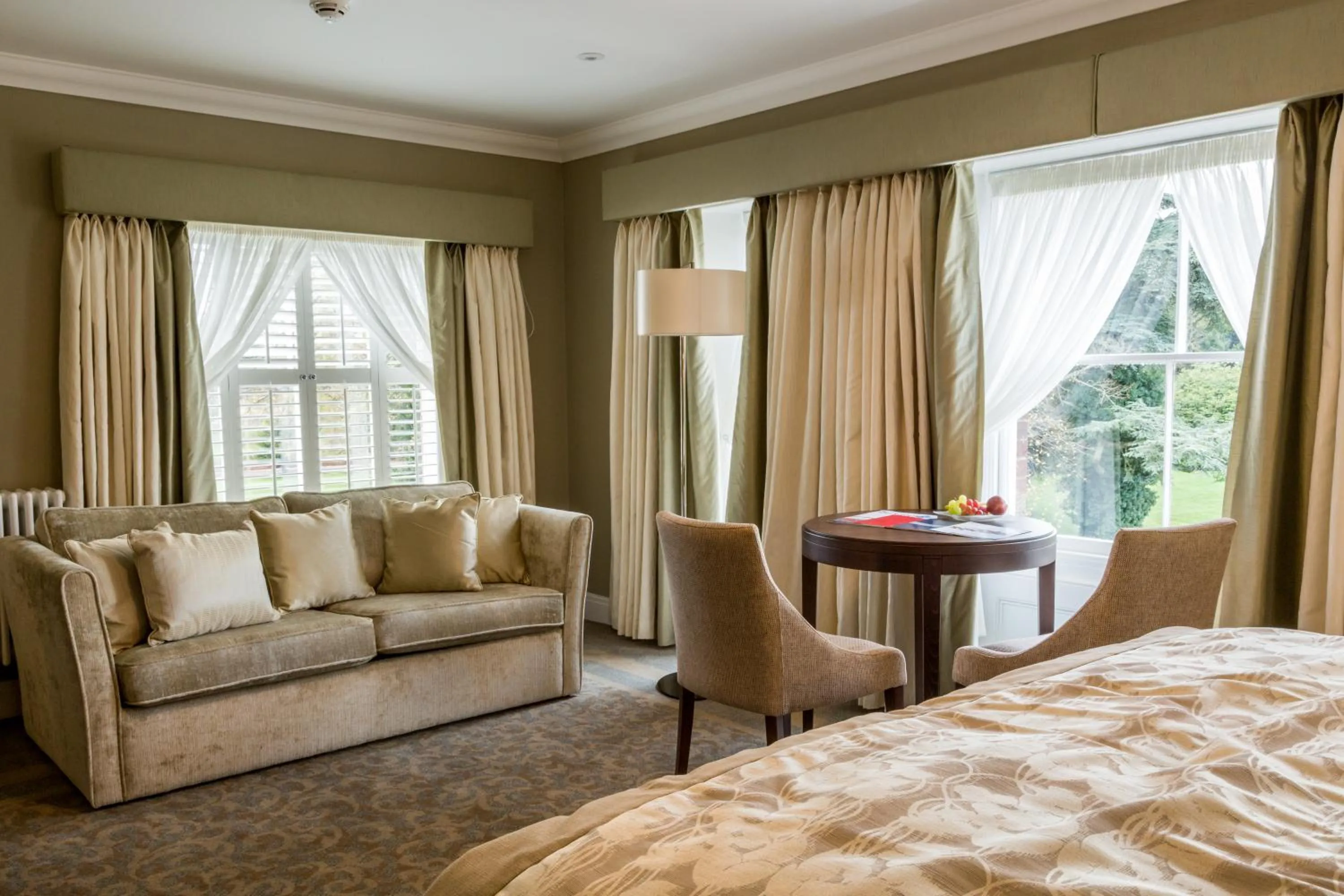 Bedroom, Bed in Oakley Hall Hotel