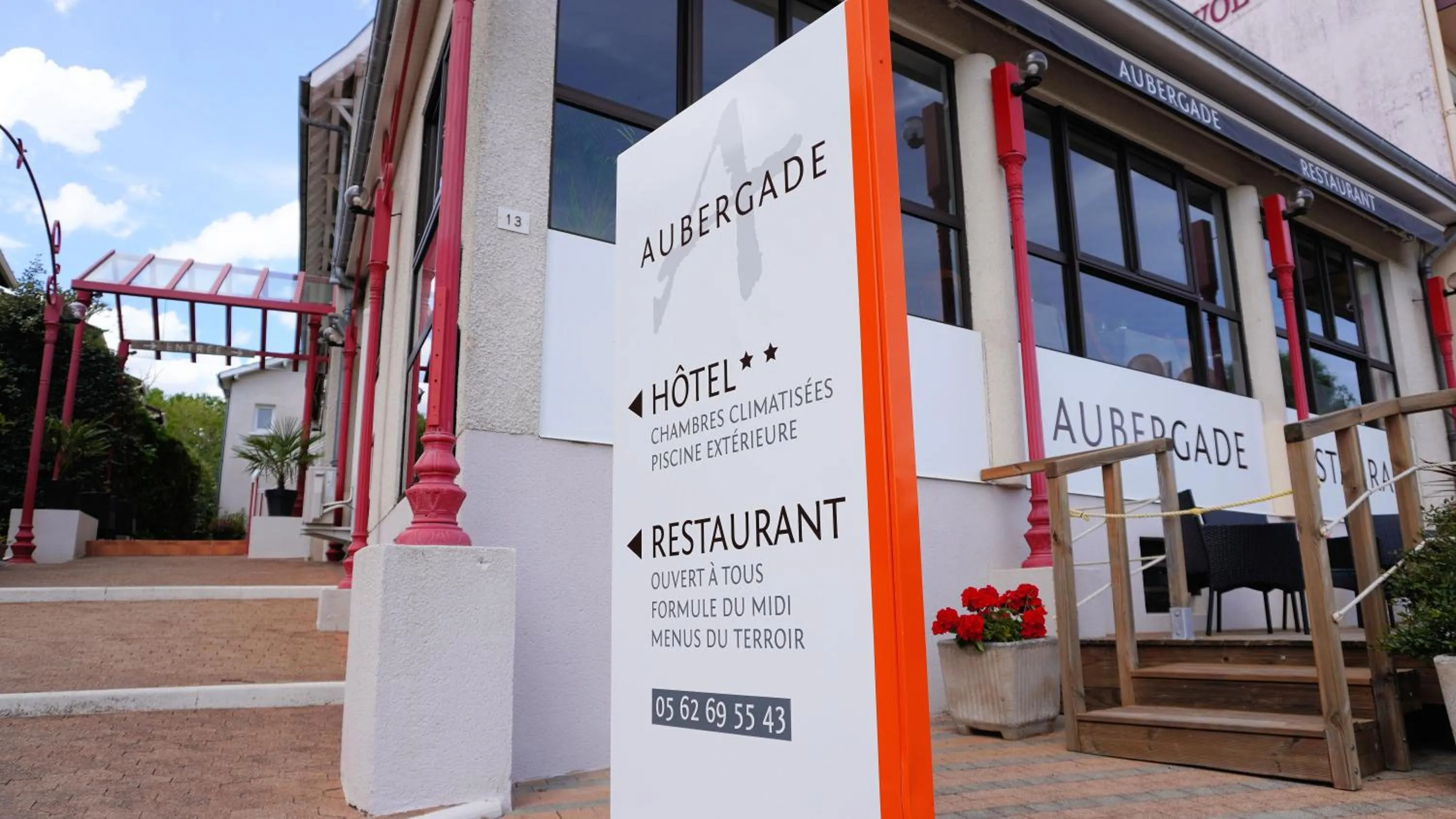 Property building in Aubergade