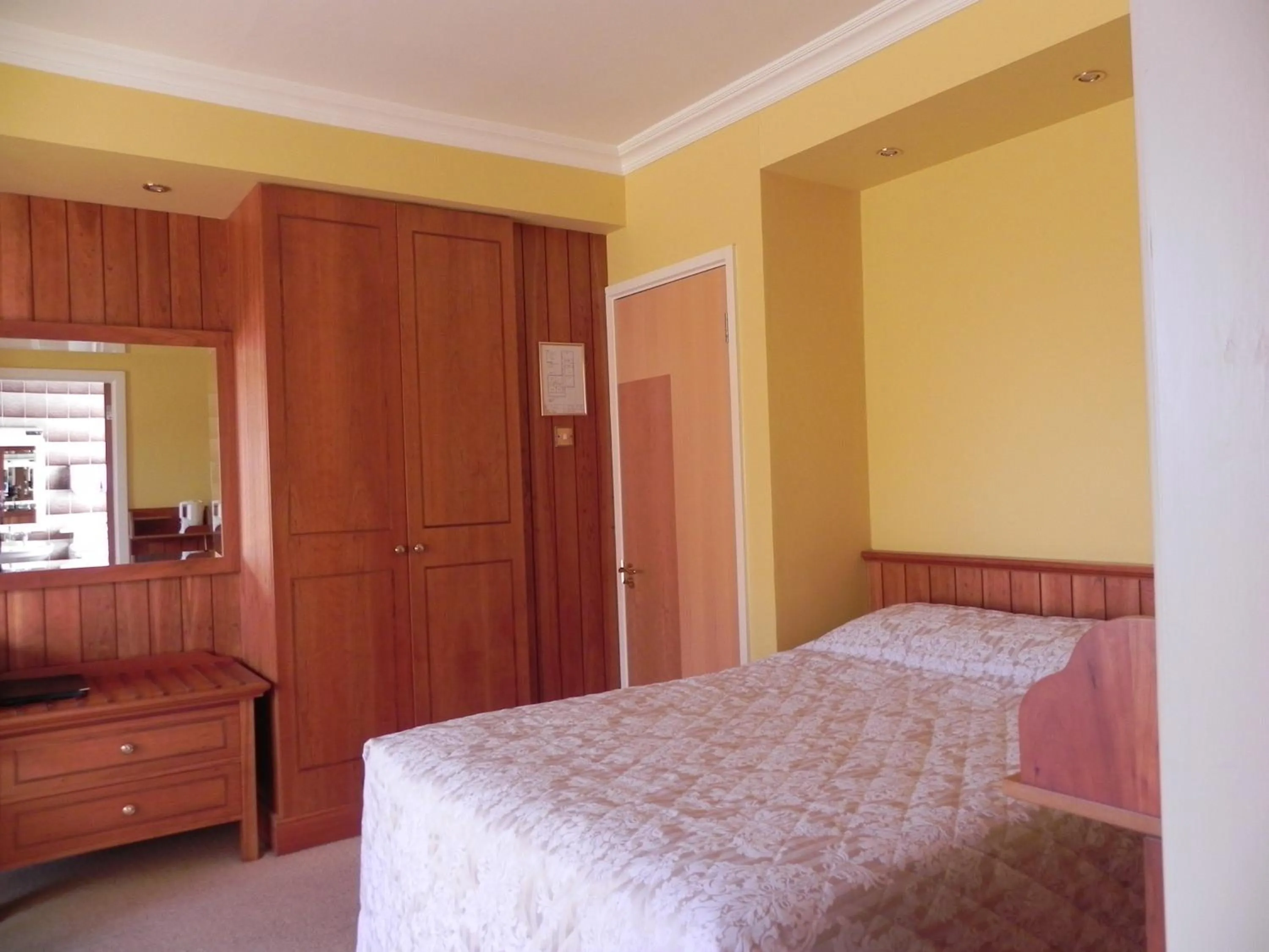 Bed in Shelmalier House