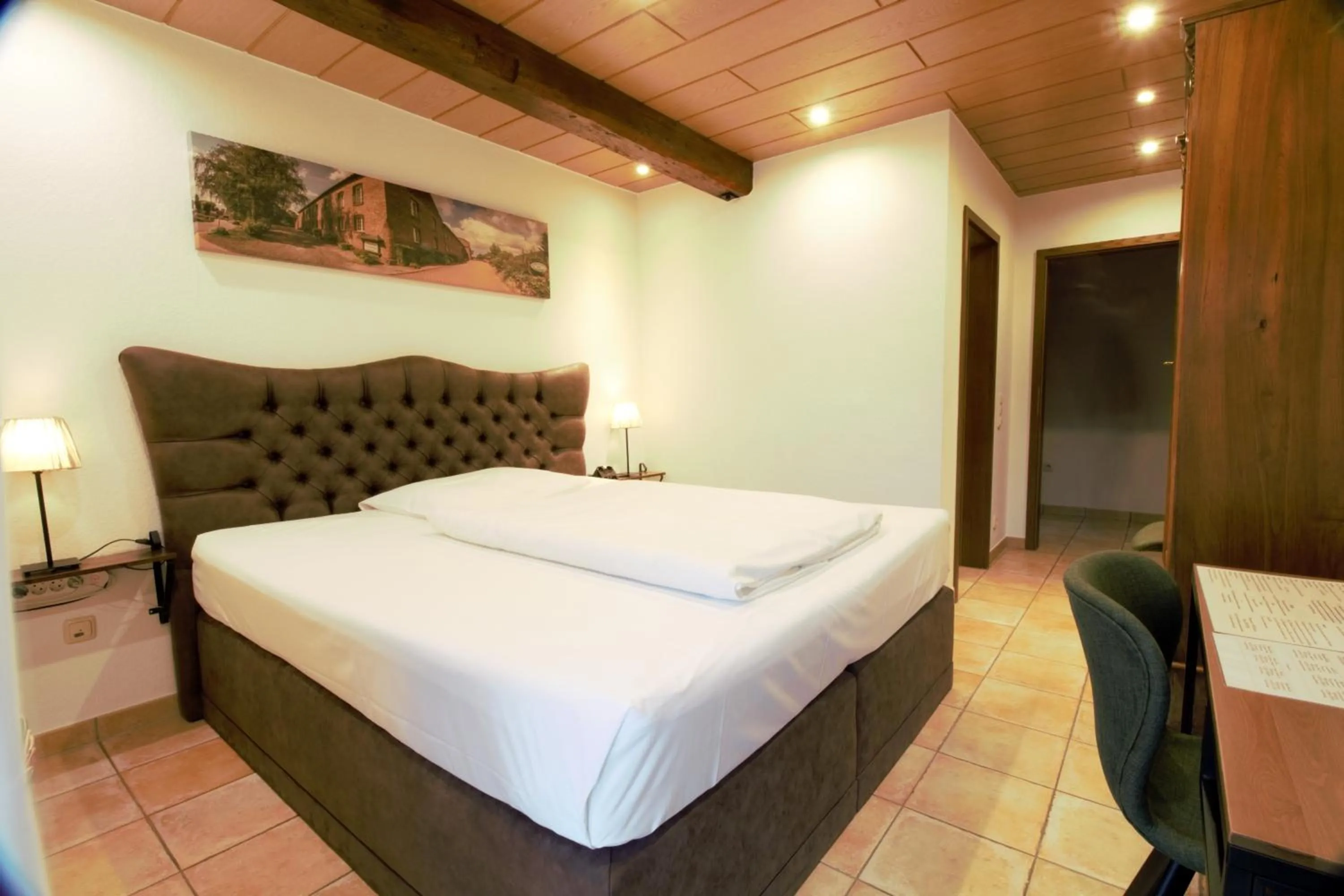 Photo of the whole room, Bed in Landhaus Göddertzhof