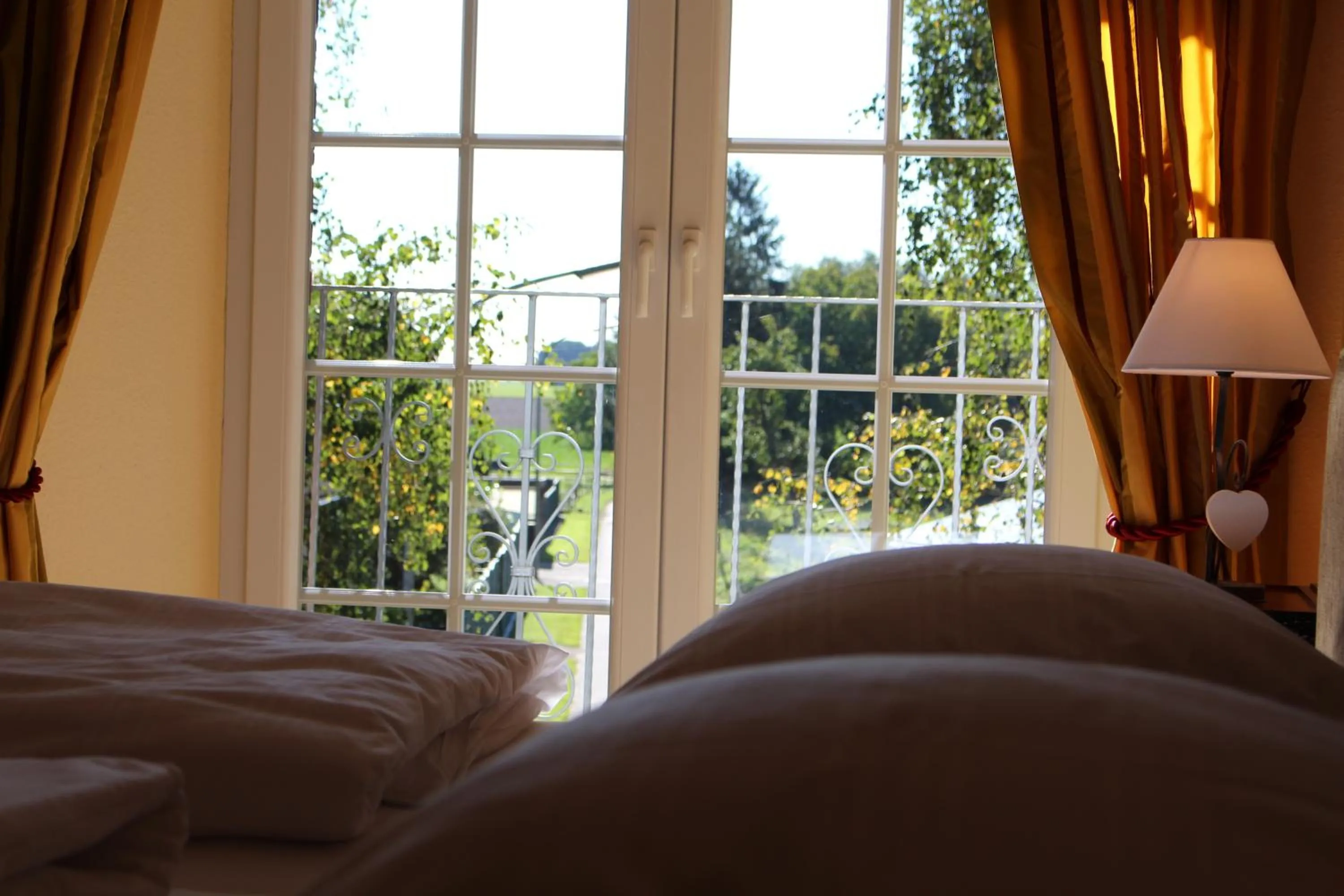 Photo of the whole room, Bed in Landhaus Göddertzhof