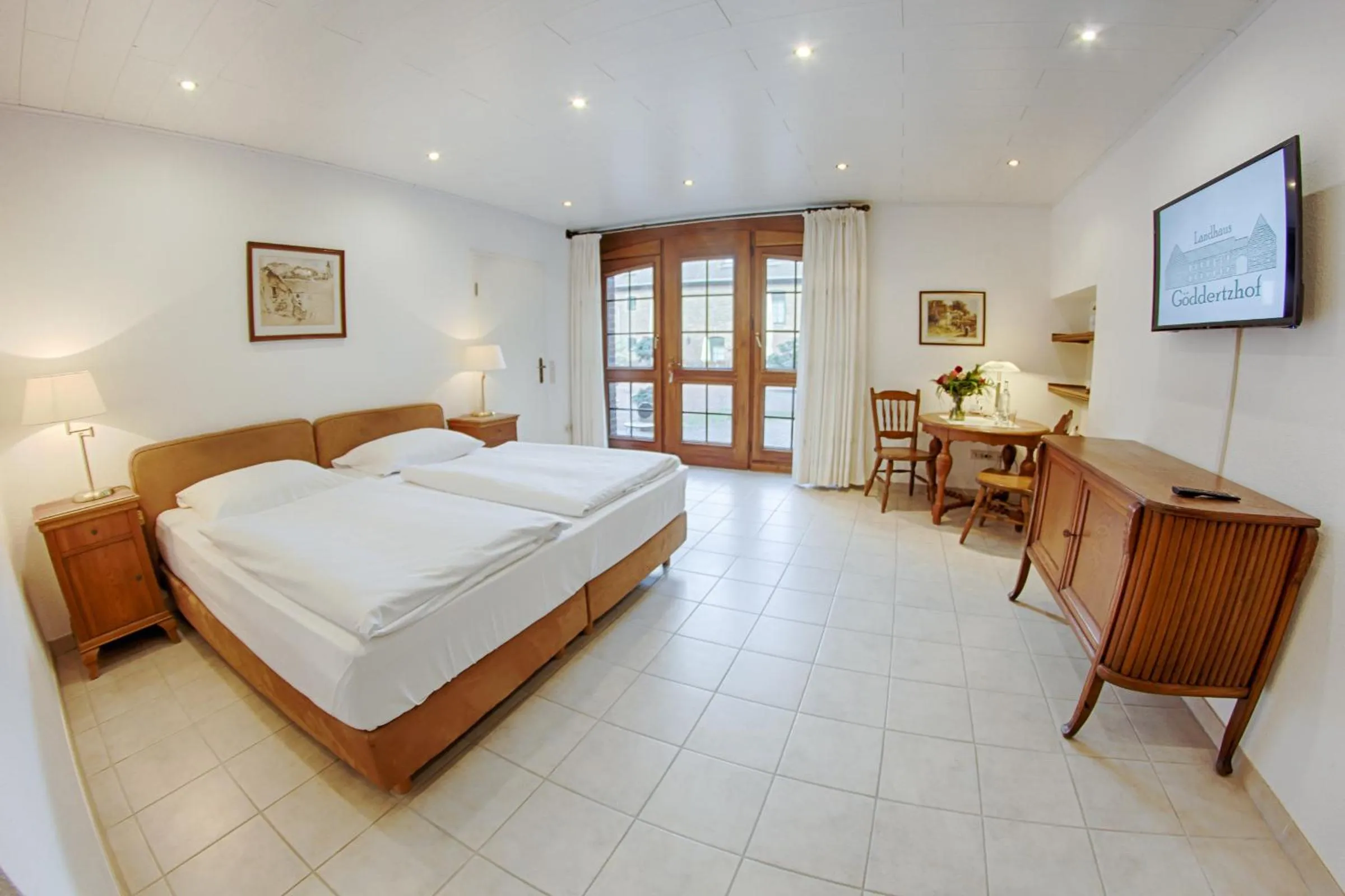 Photo of the whole room, Bed in Landhaus Göddertzhof