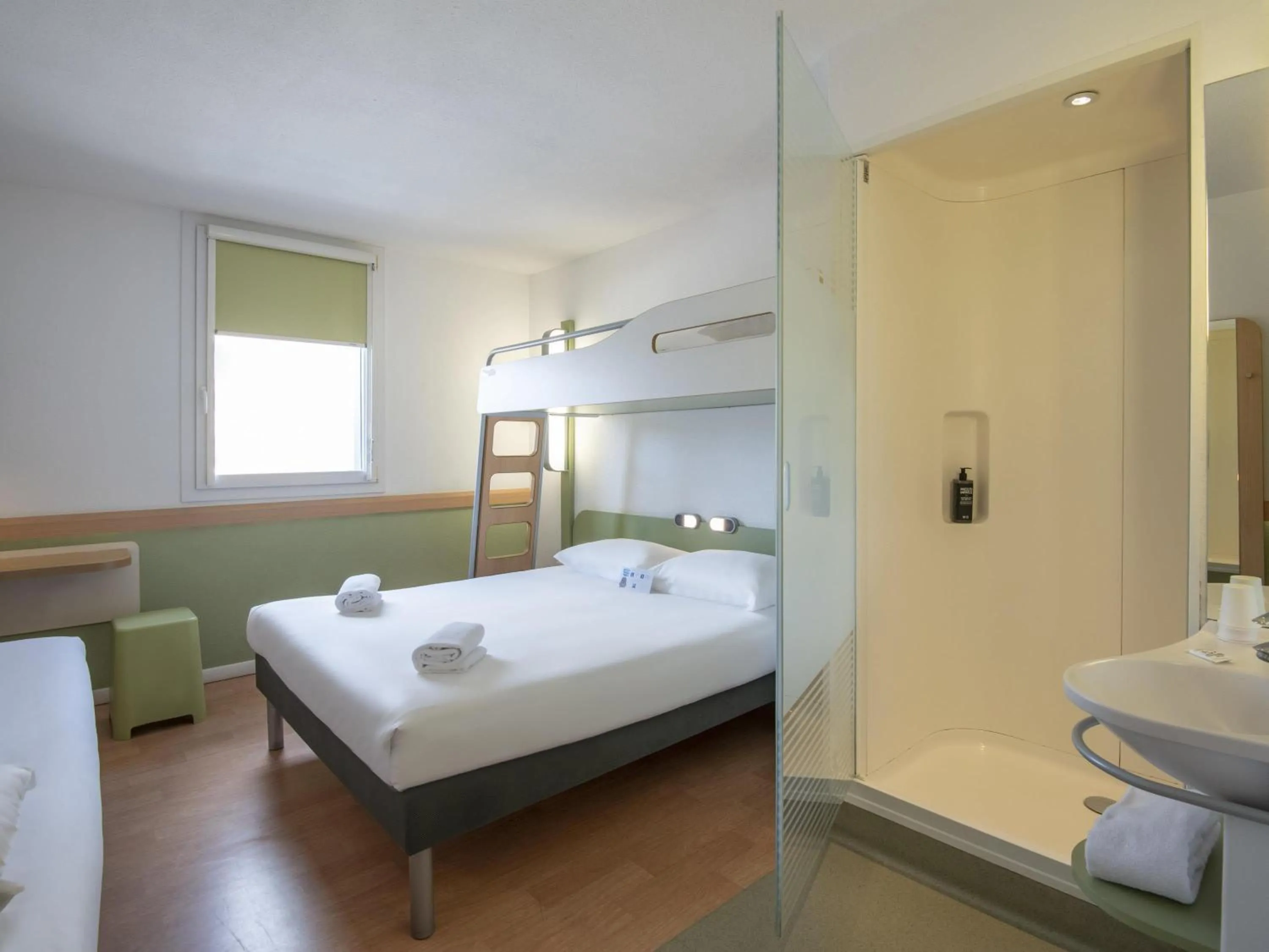 Bedroom, Bed in ibis budget Ajaccio