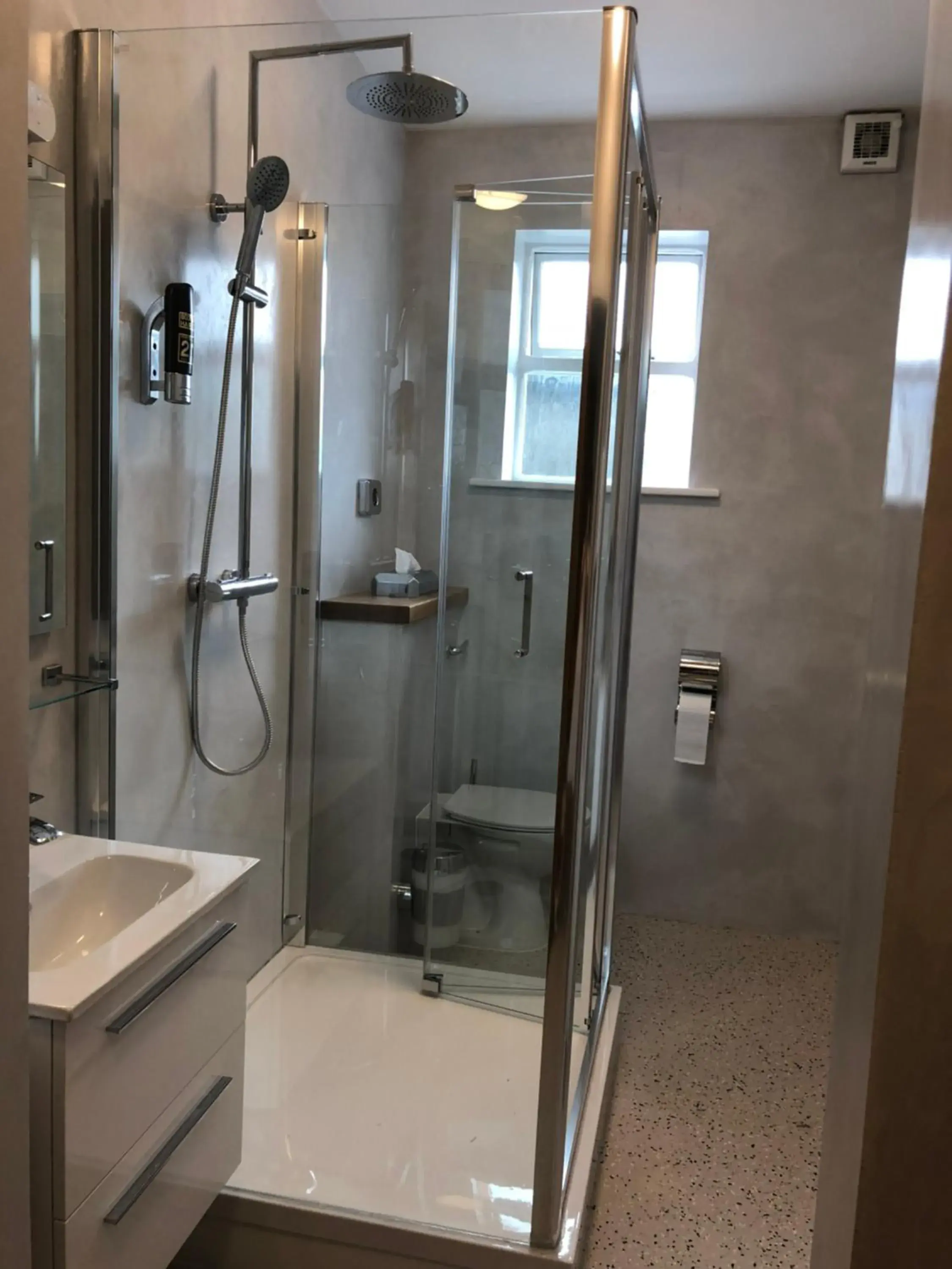 Family Suite in The Eyre Square Townhouse Family Suite in The Eyre Square Townhouse