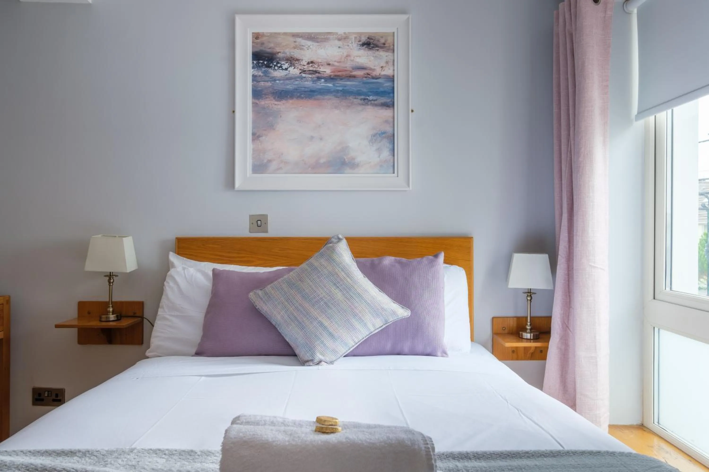 Bed in The Eyre Square Townhouse