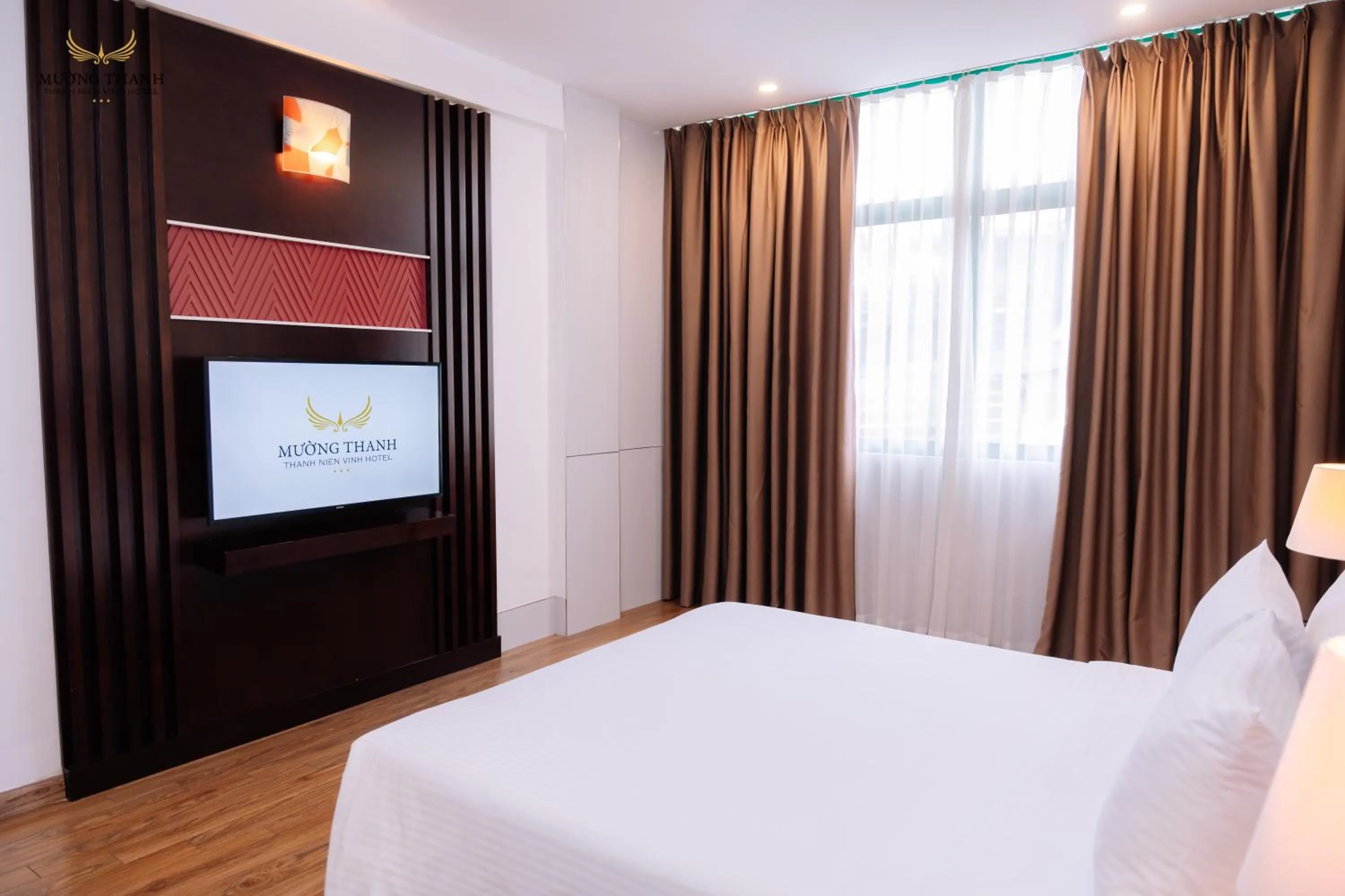 Bedroom, Bed in Muong Thanh Thanh Nien Vinh