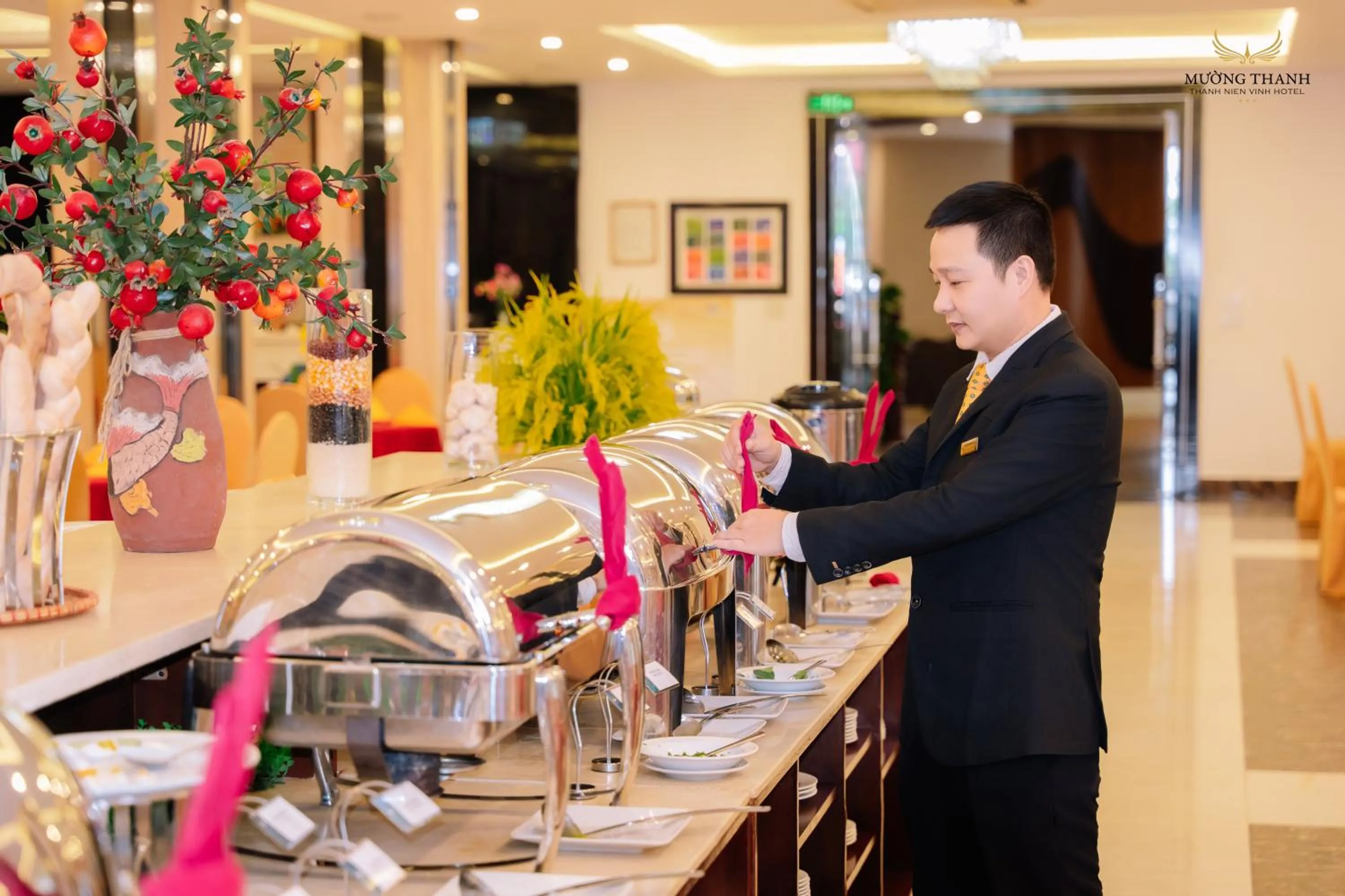 Restaurant/places to eat in Muong Thanh Thanh Nien Vinh