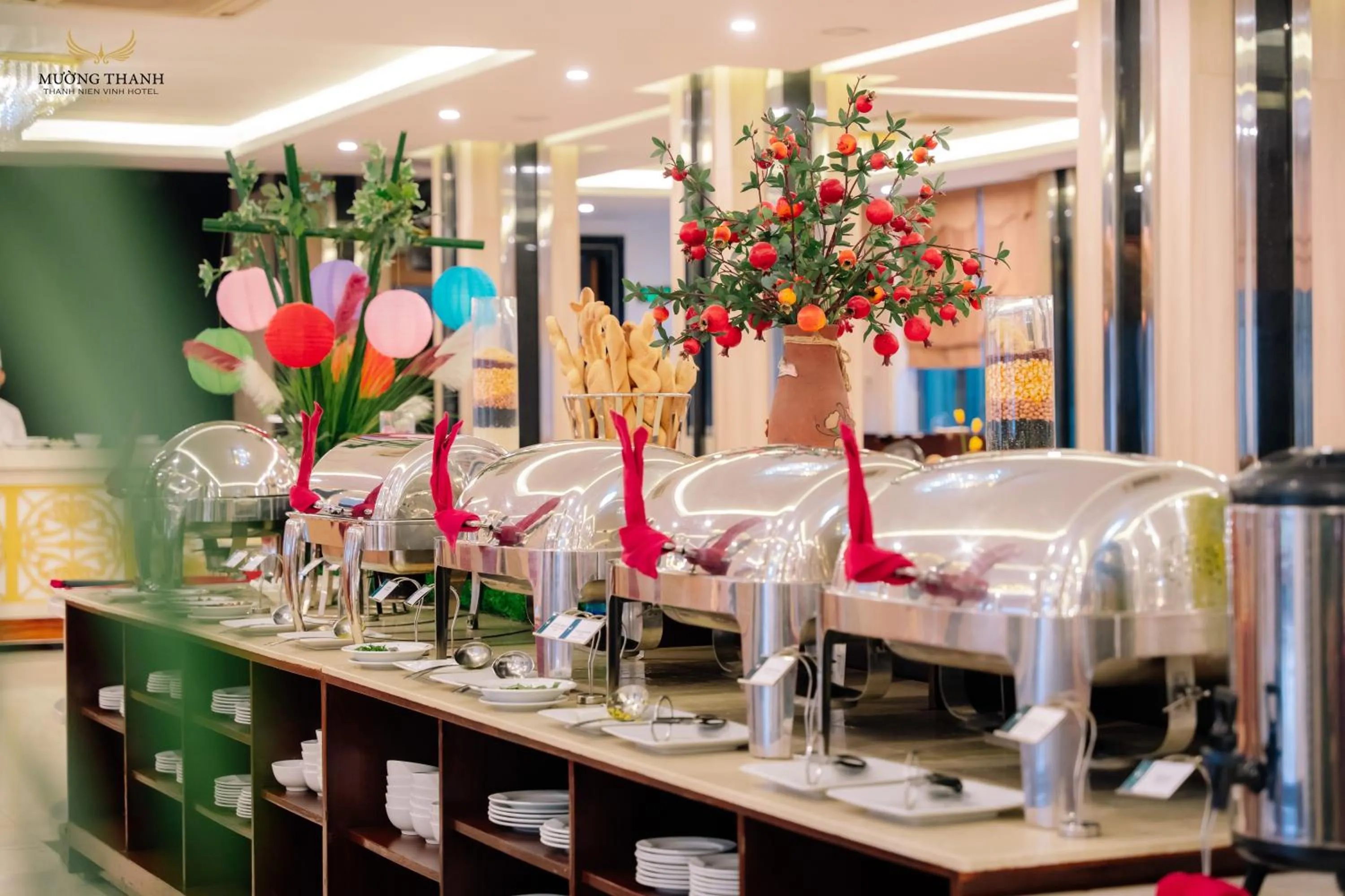 Restaurant/places to eat in Muong Thanh Thanh Nien Vinh