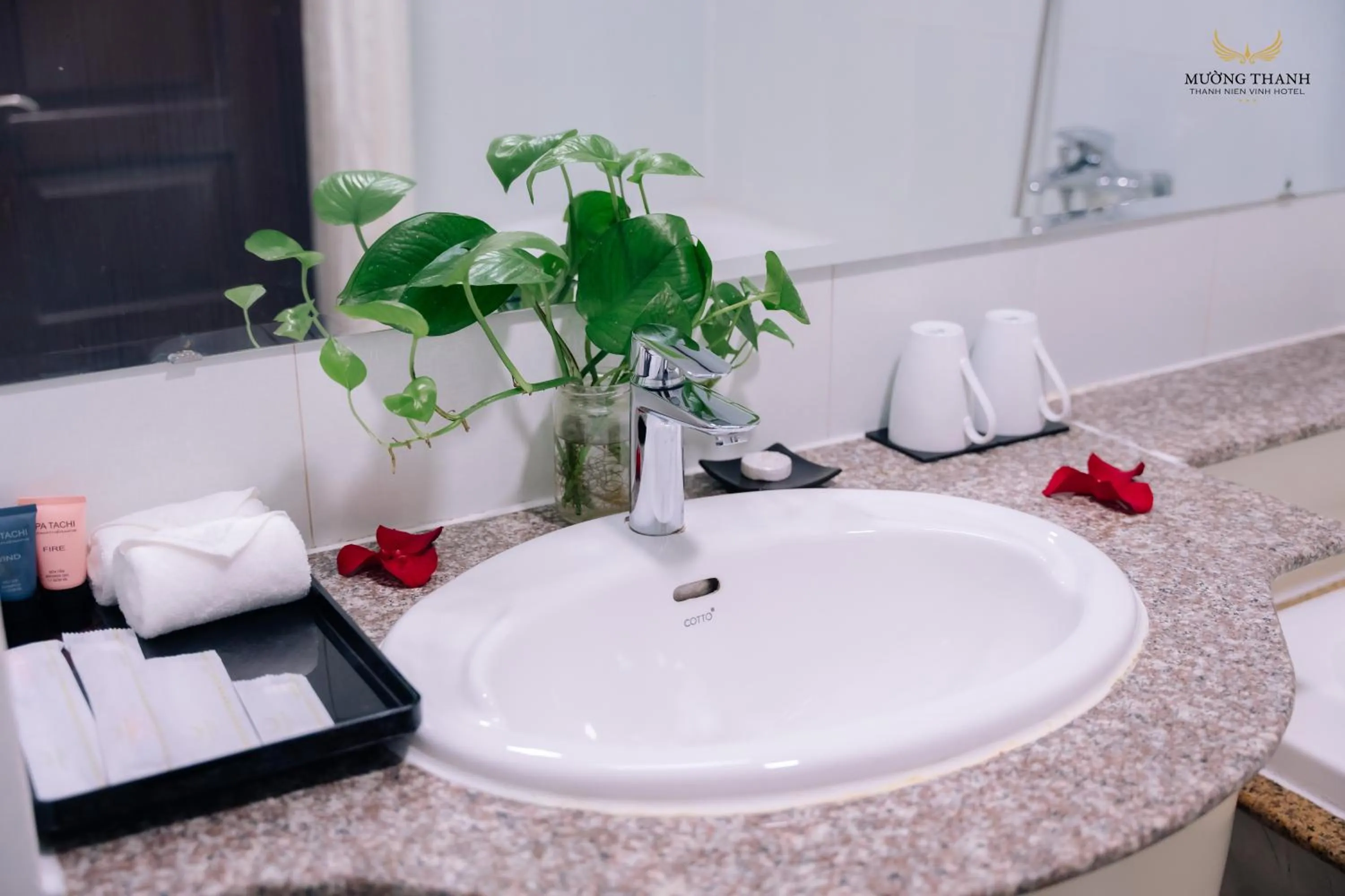 Bathroom in Muong Thanh Thanh Nien Vinh