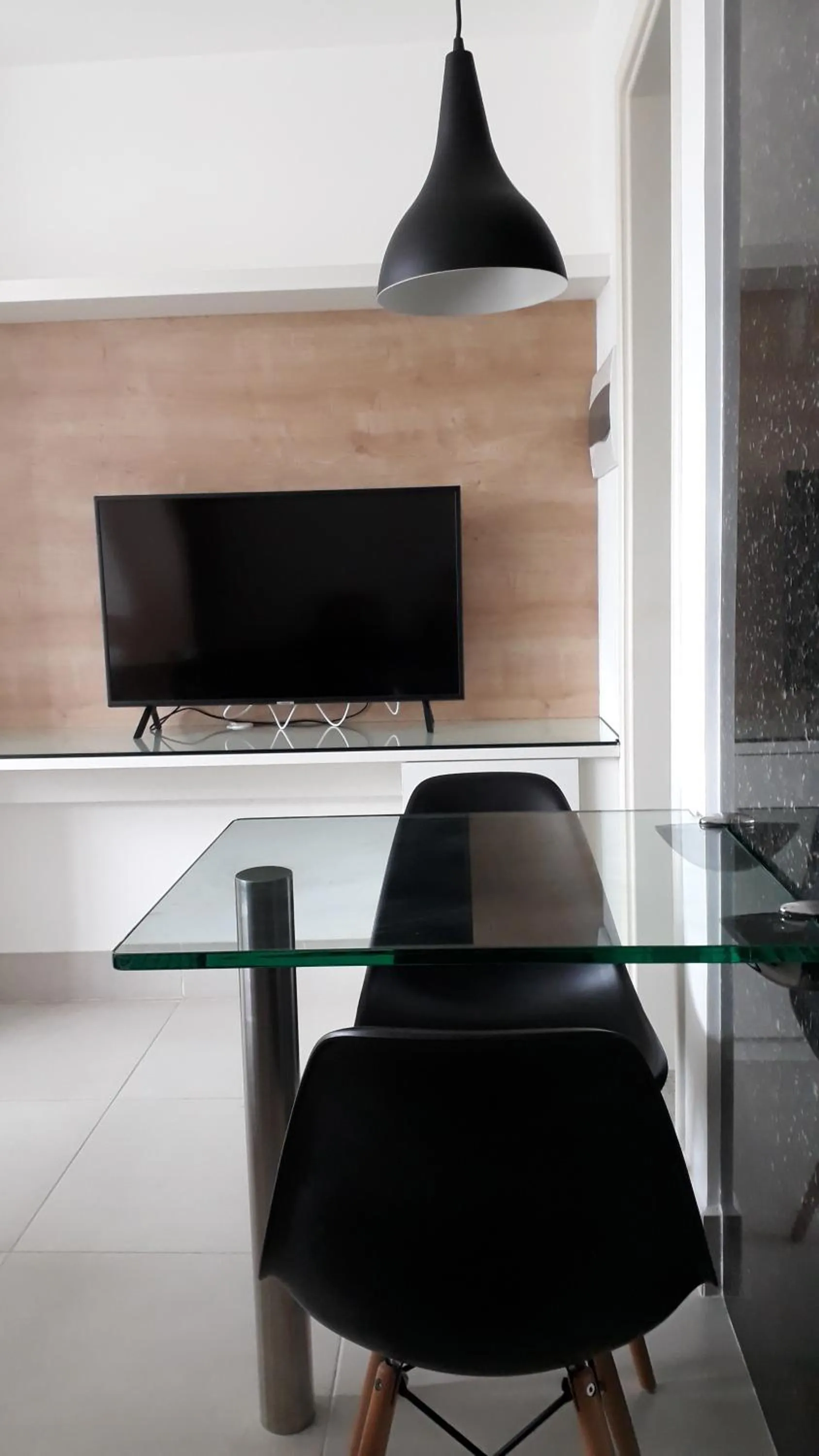 Communal lounge/ TV room in Beach Class Ilha do Leite