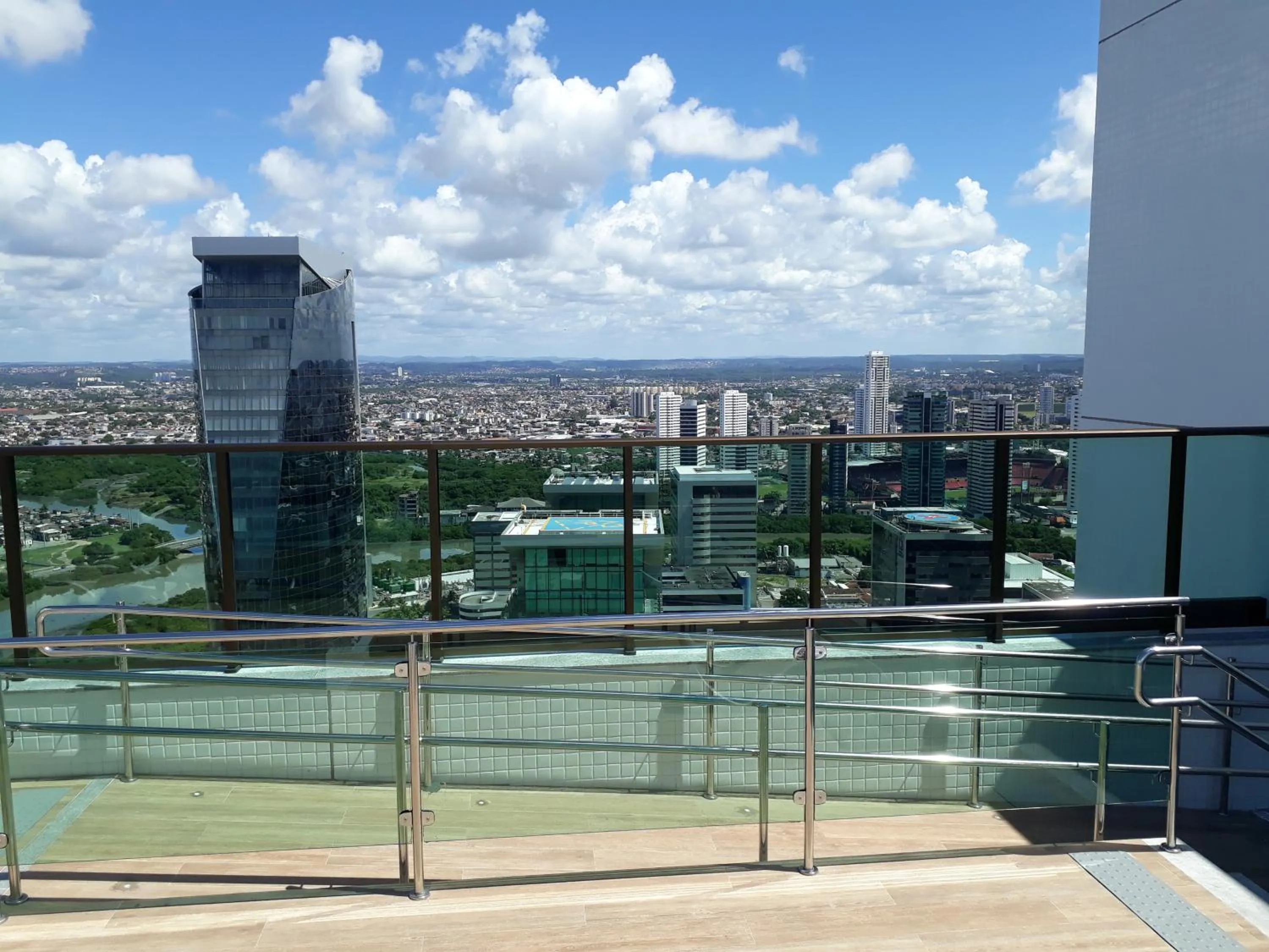 City view in Beach Class Ilha do Leite