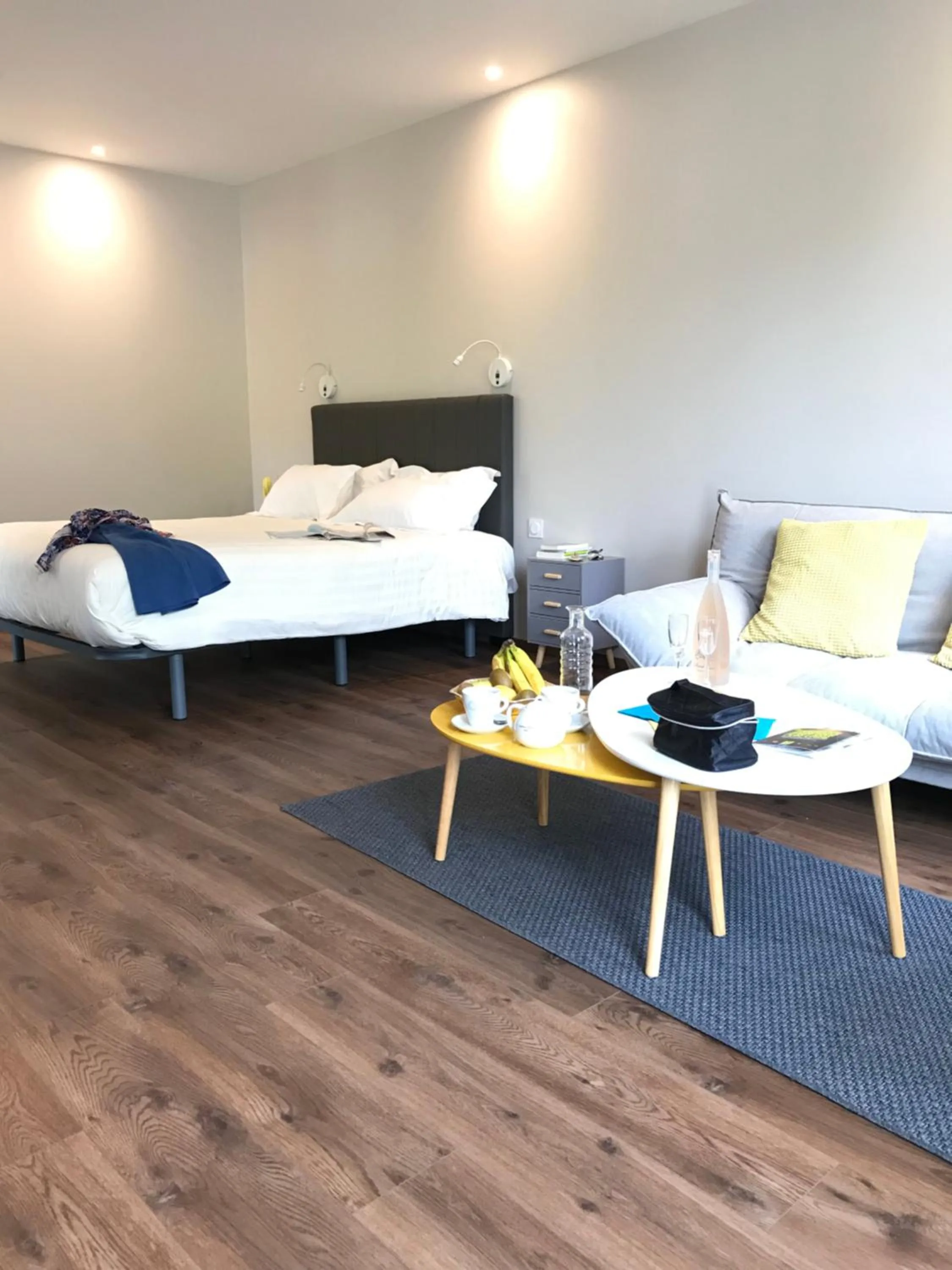 Bed in Logis Hôtel-restaurant Les Coudercous