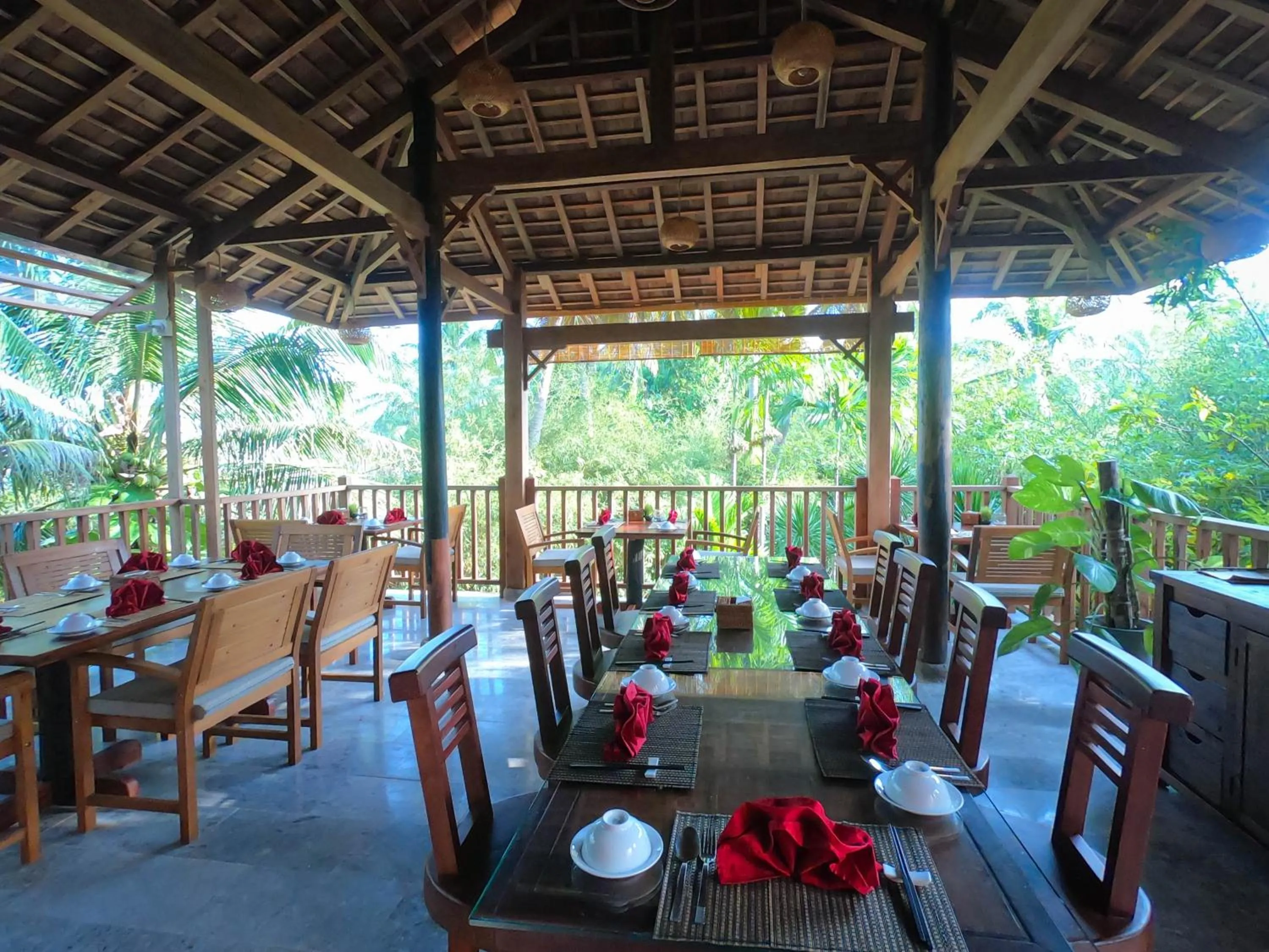 Restaurant/places to eat in The Trang Villas