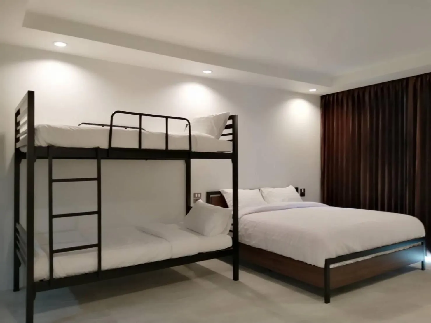 bunk bed, Bed in Richmond Nan Hotel