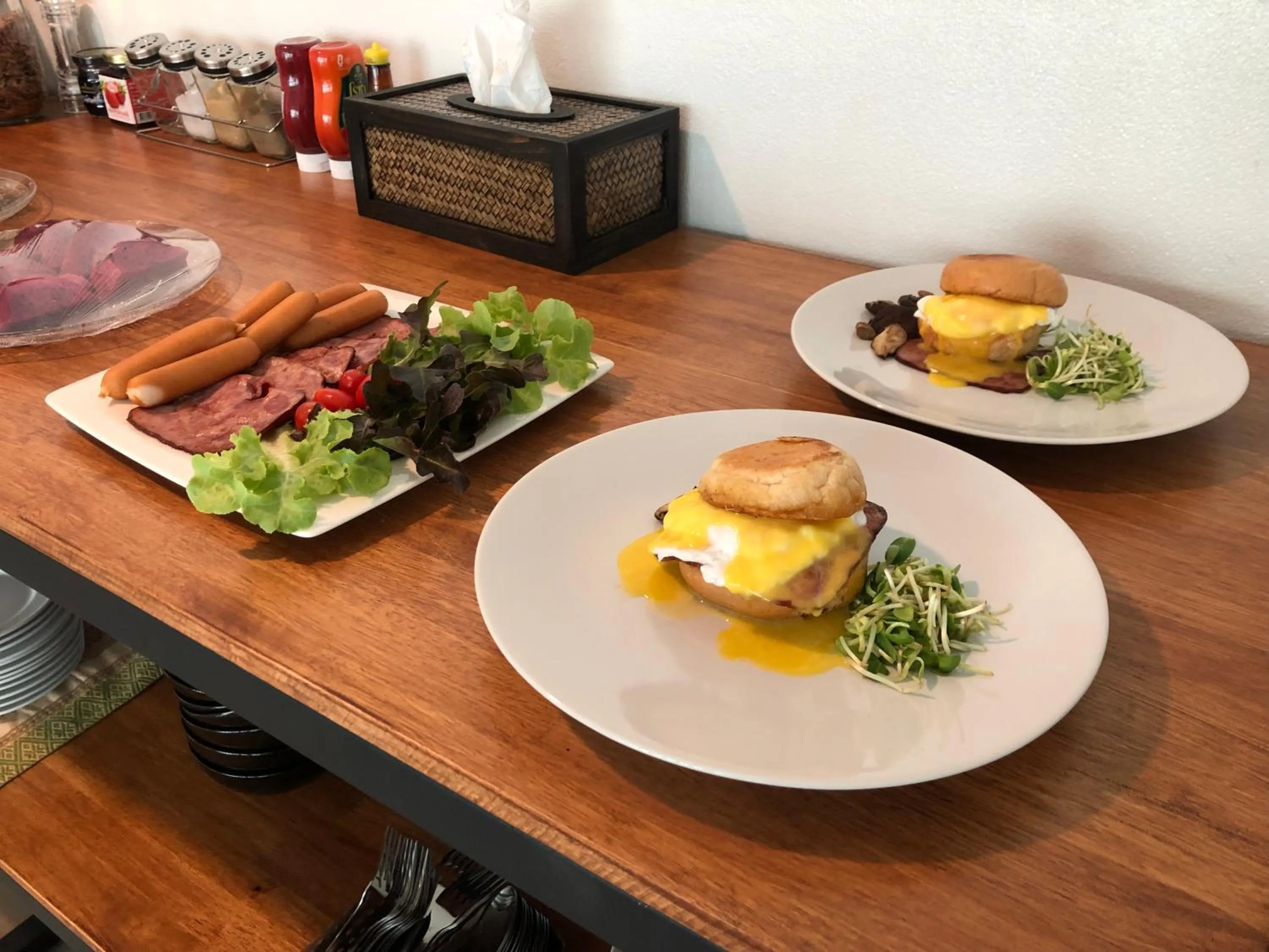 Food in Richmond Nan Hotel