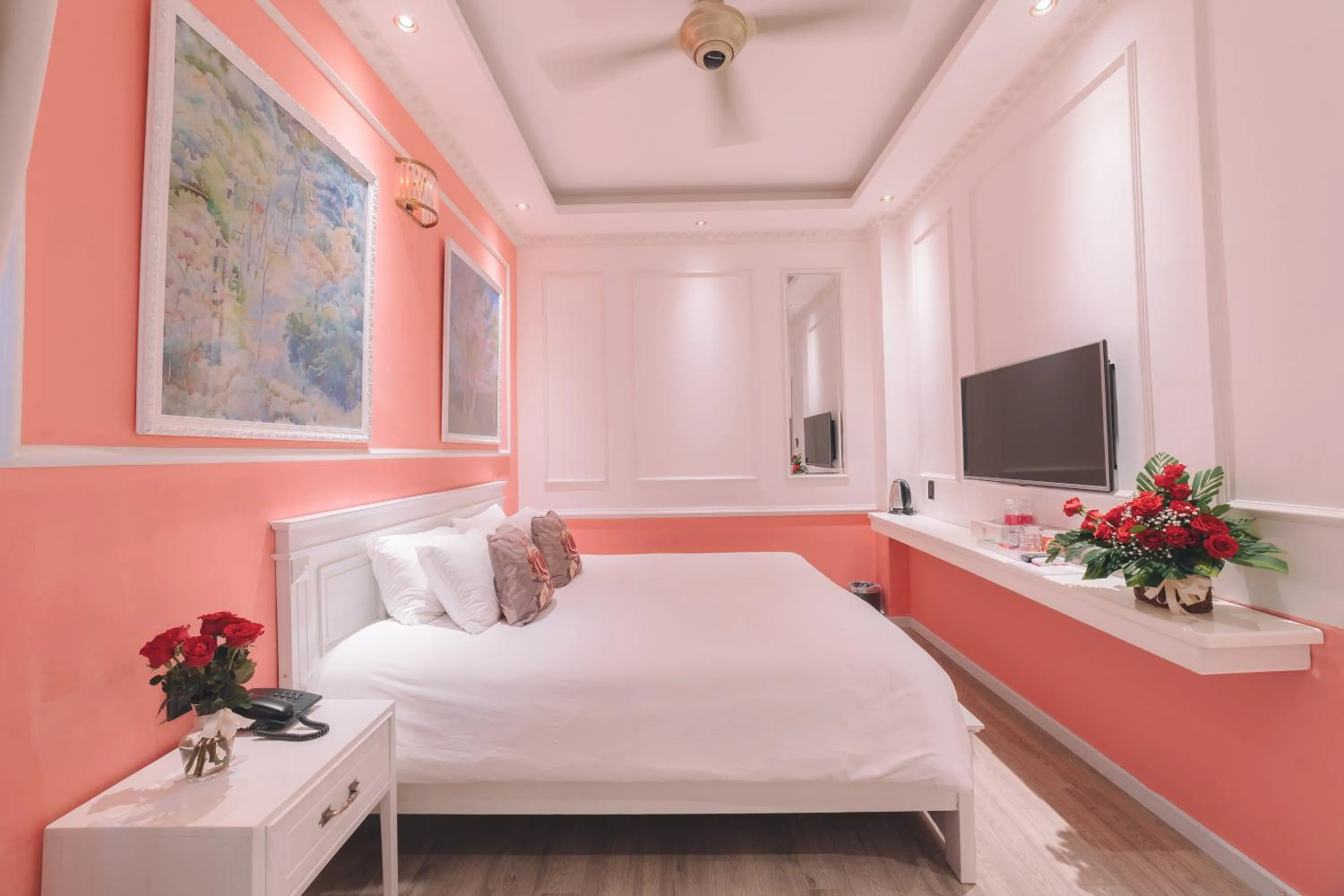 Bed in Dalat Boutique Hotel