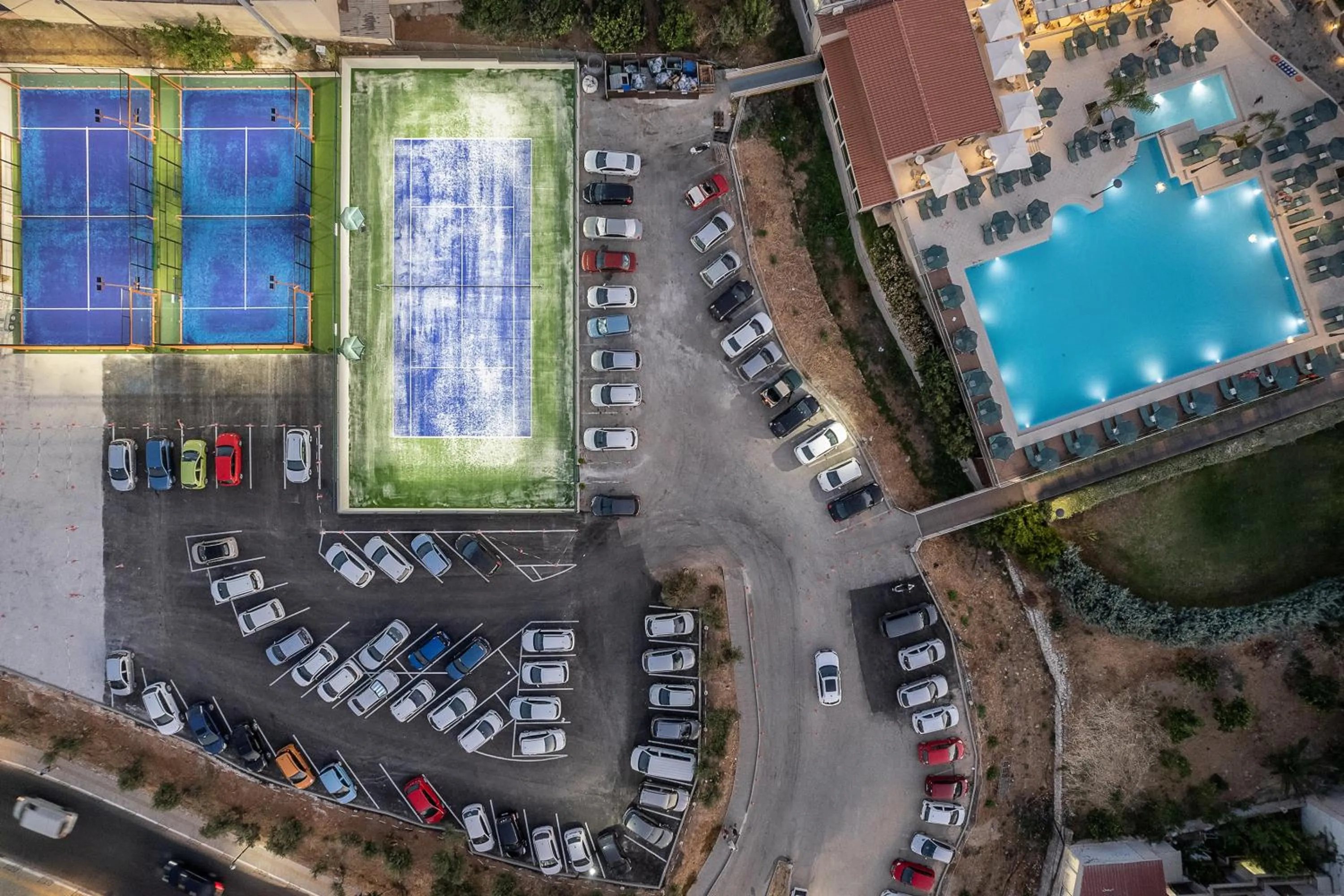 Tennis court in Porto Platanias Village Resort