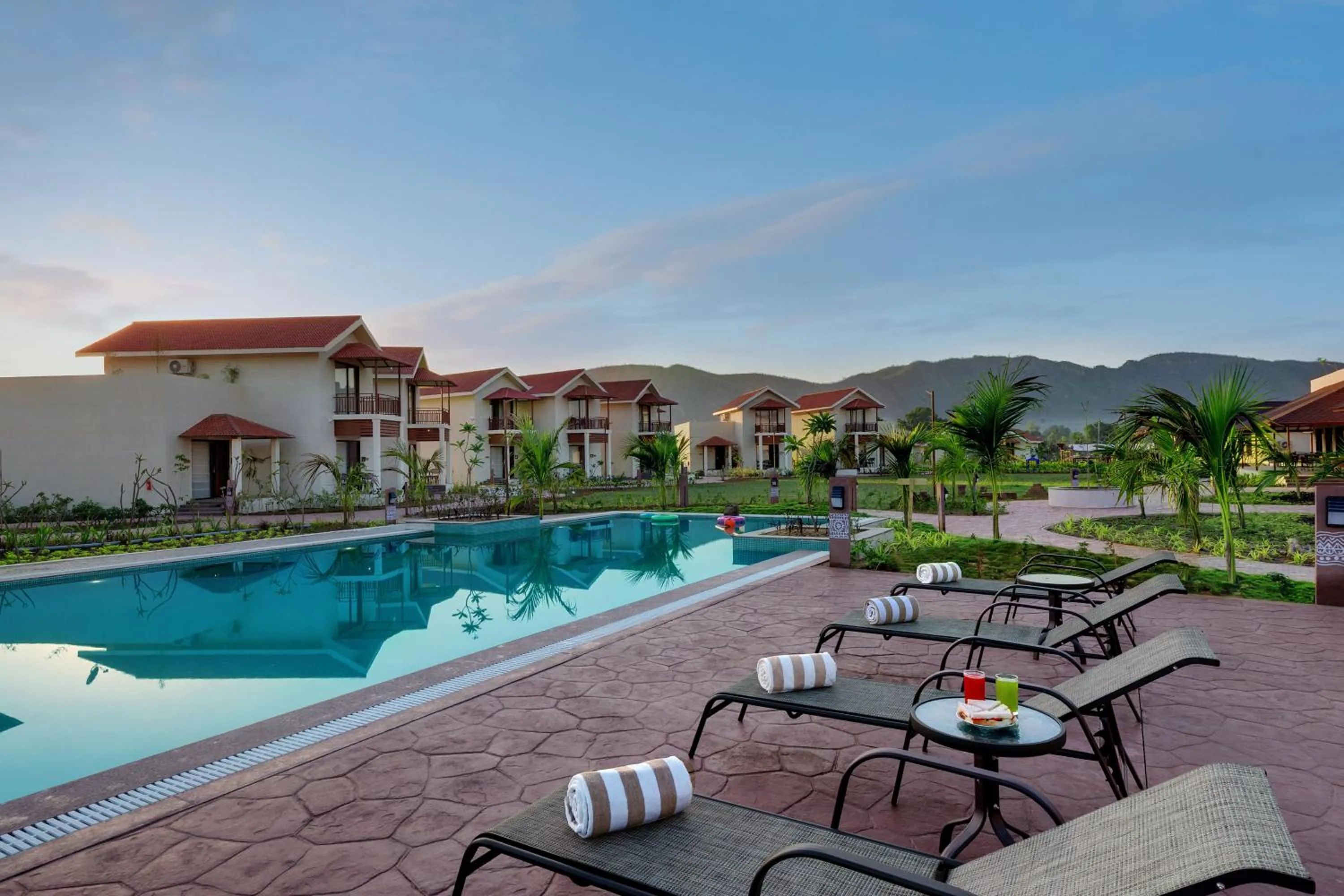 Swimming pool in The Fern Sattva Resort - Polo Forest