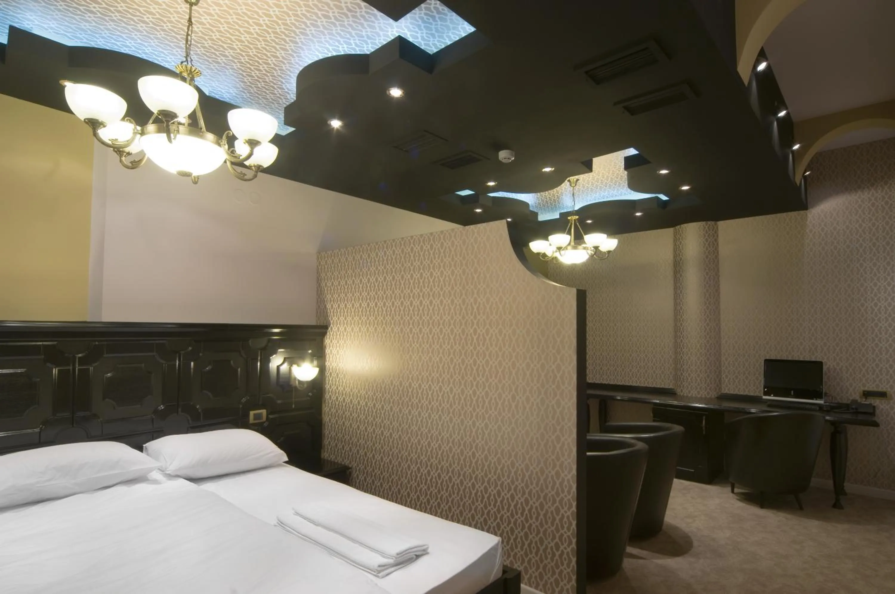 Bedroom, Bed in Hotel Ženeva Lux