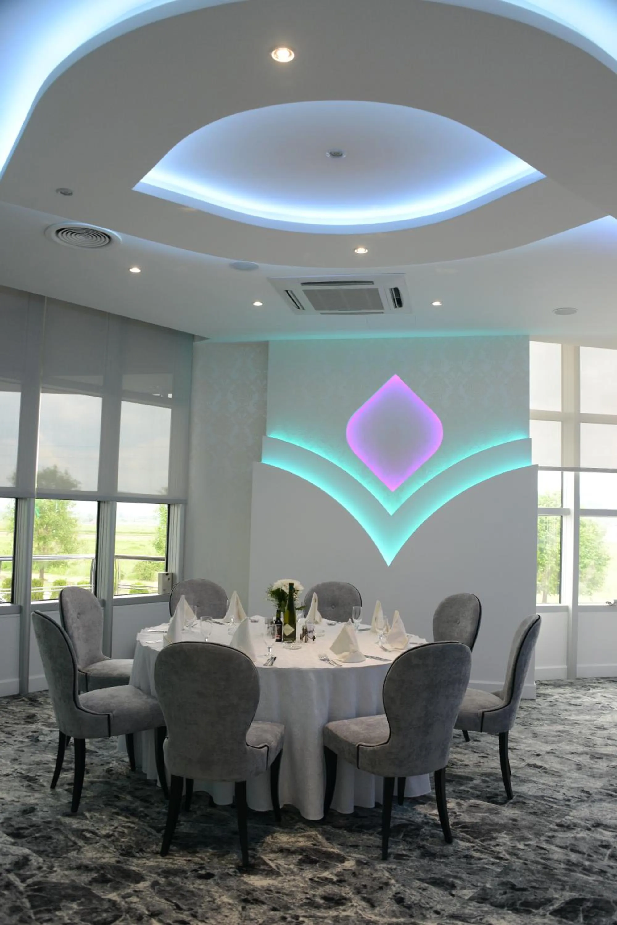 Restaurant/places to eat in Hotel Ženeva Lux