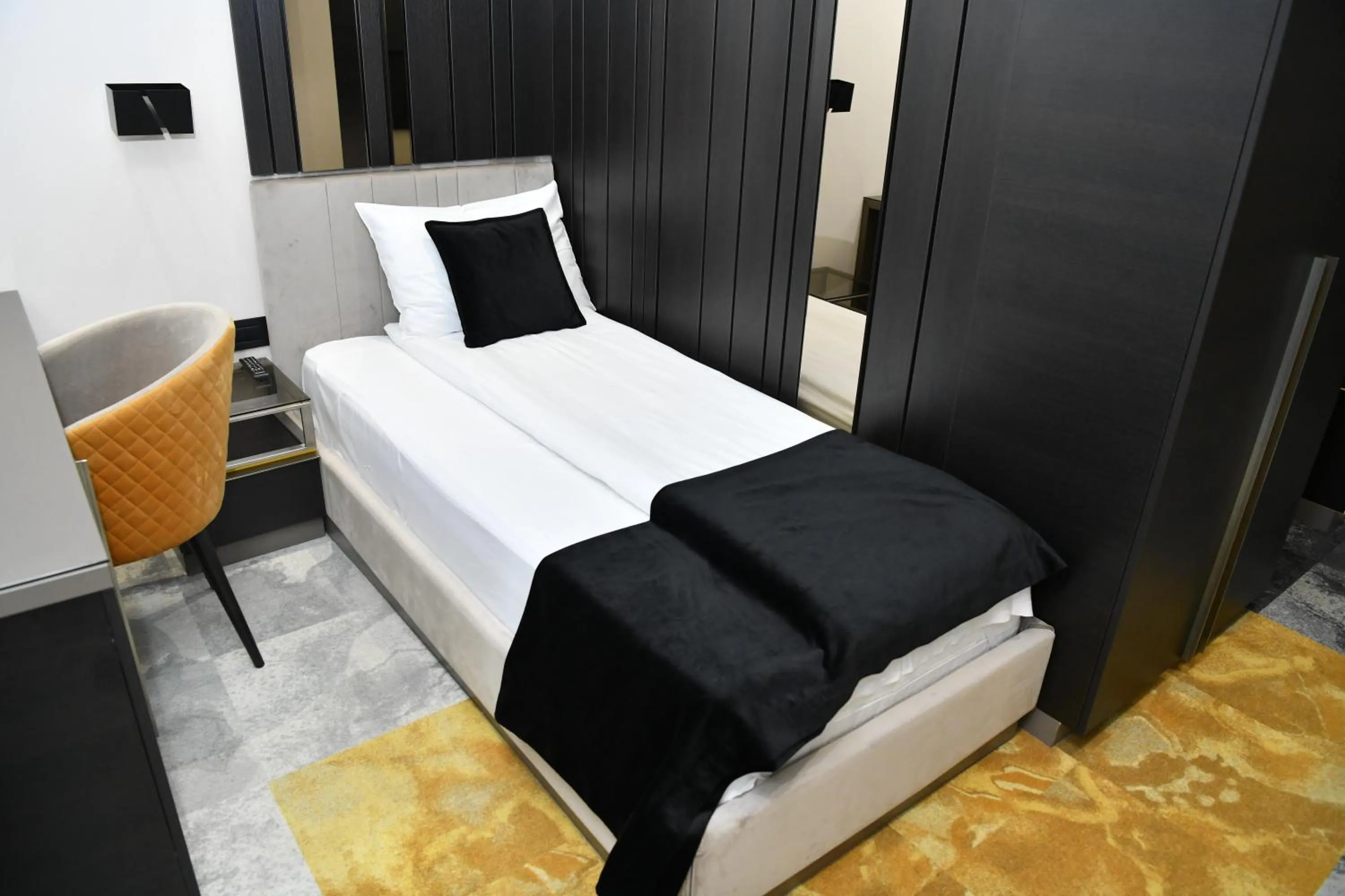 Bedroom, Bed in Hotel Ženeva Lux