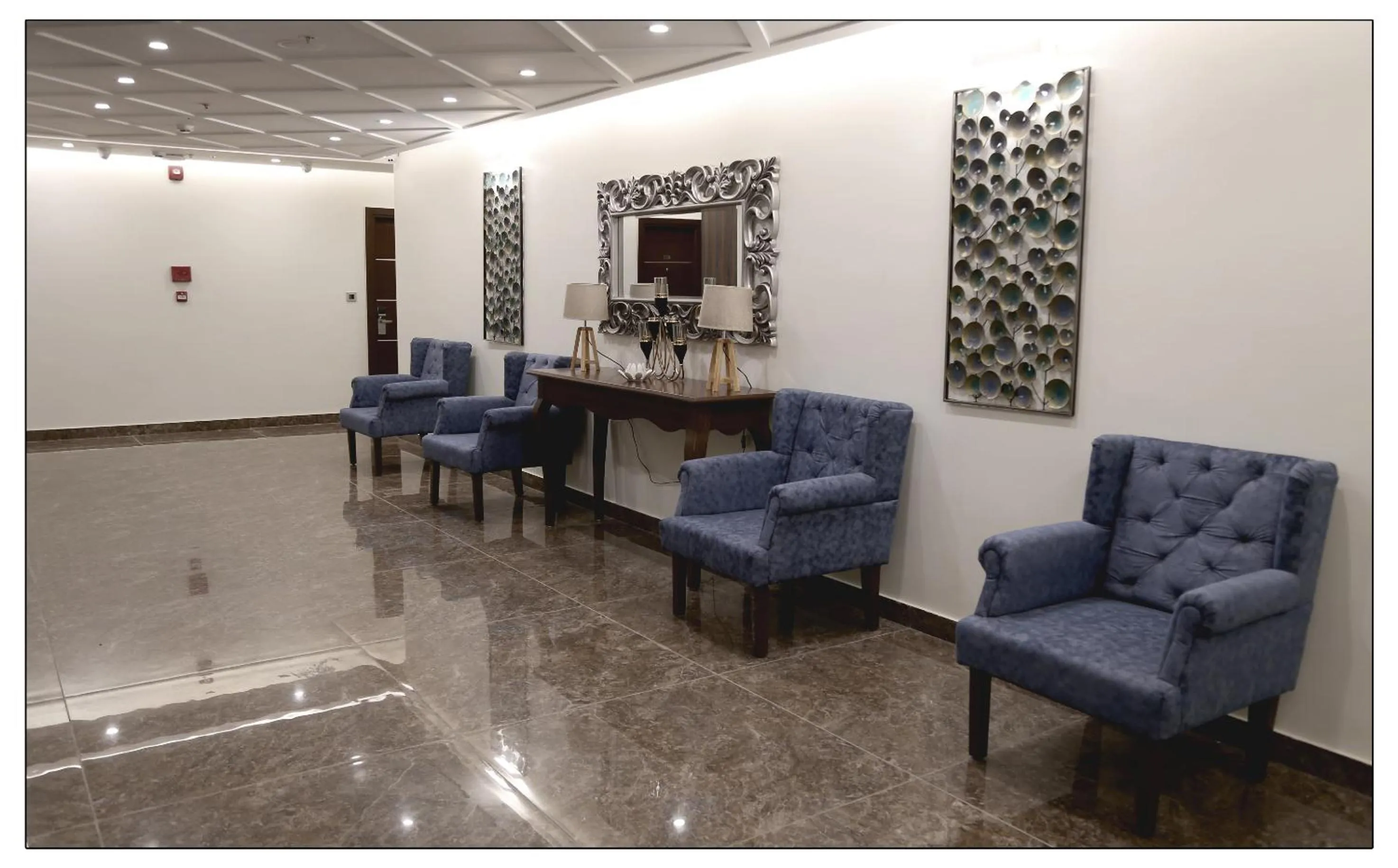 Lounge or bar in Royal Lotus View Resotel