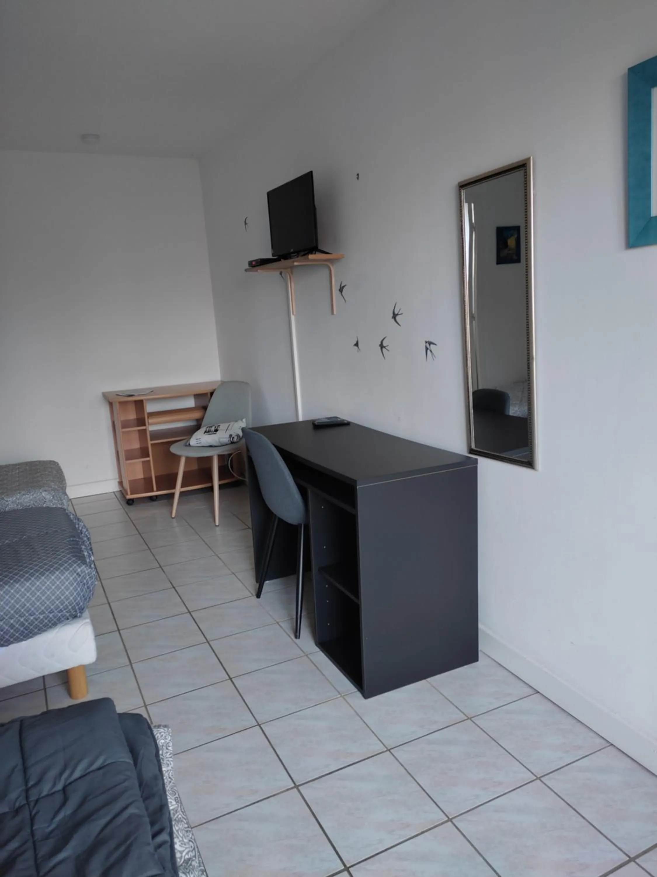 Communal lounge/ TV room in MOULIN DE LACHAUD - HOTEL et GITES