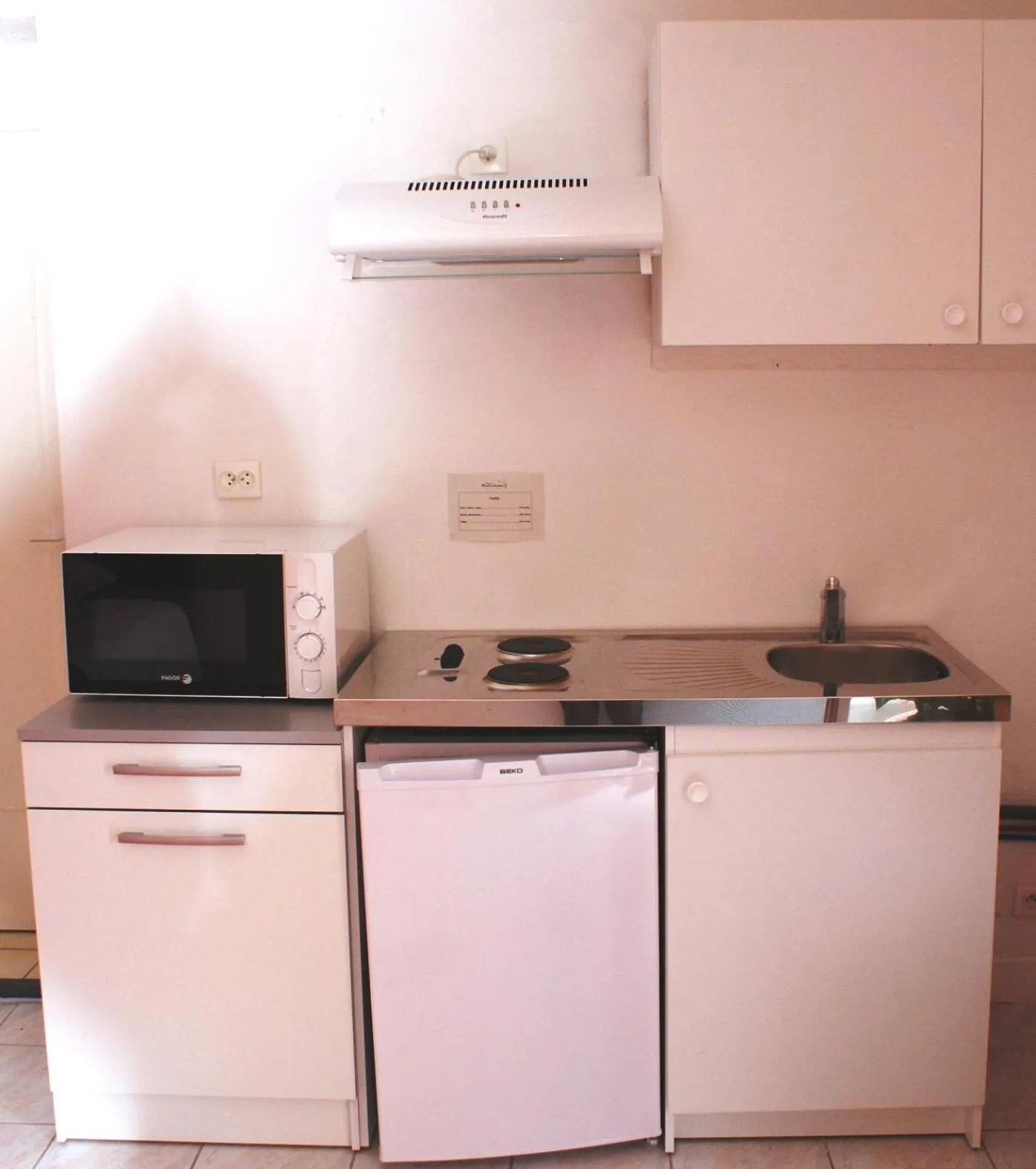 Kitchen or kitchenette in MOULIN DE LACHAUD - HOTEL et GITES