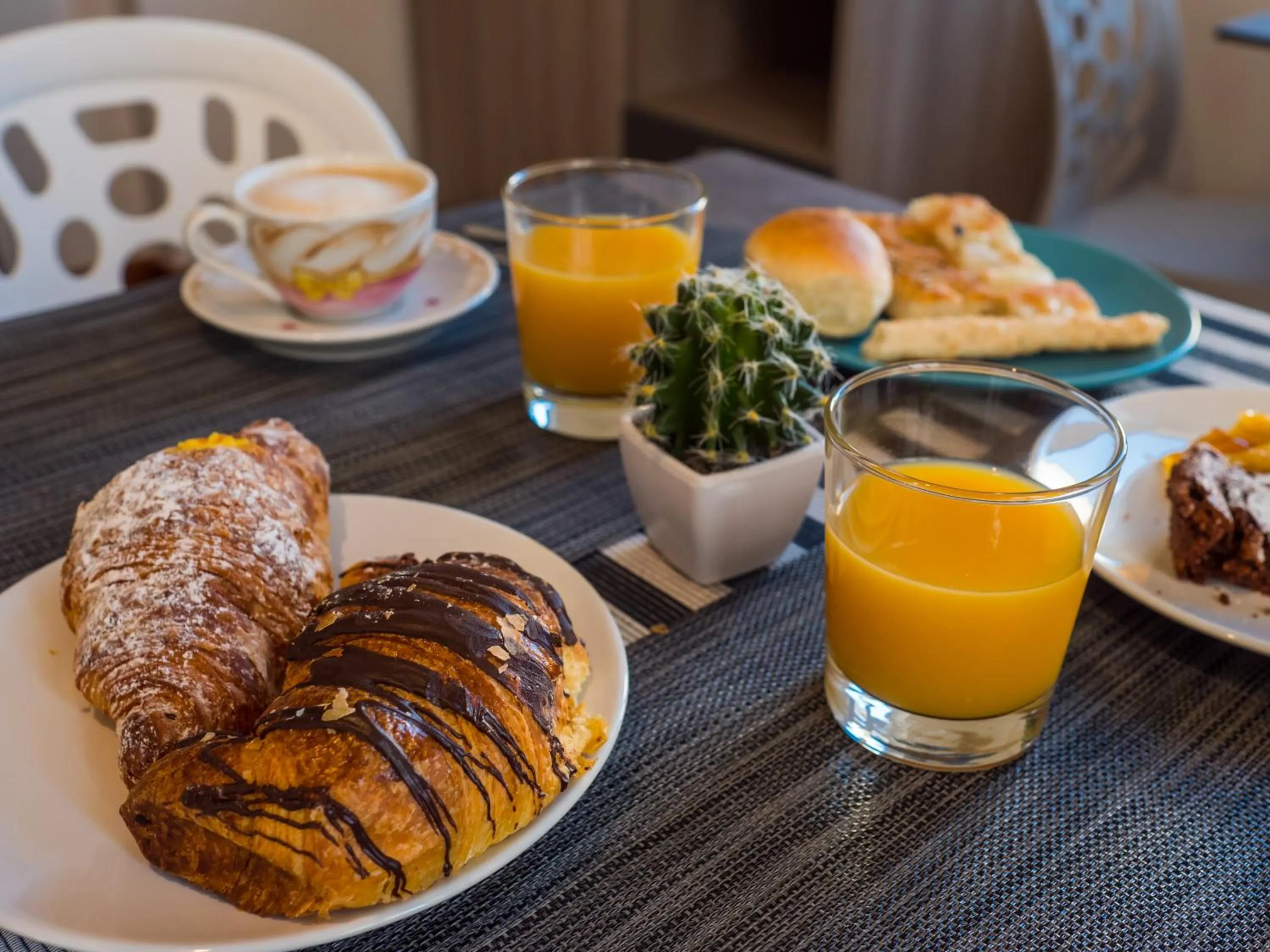 Food and drinks in B&B VILLA TOZZA