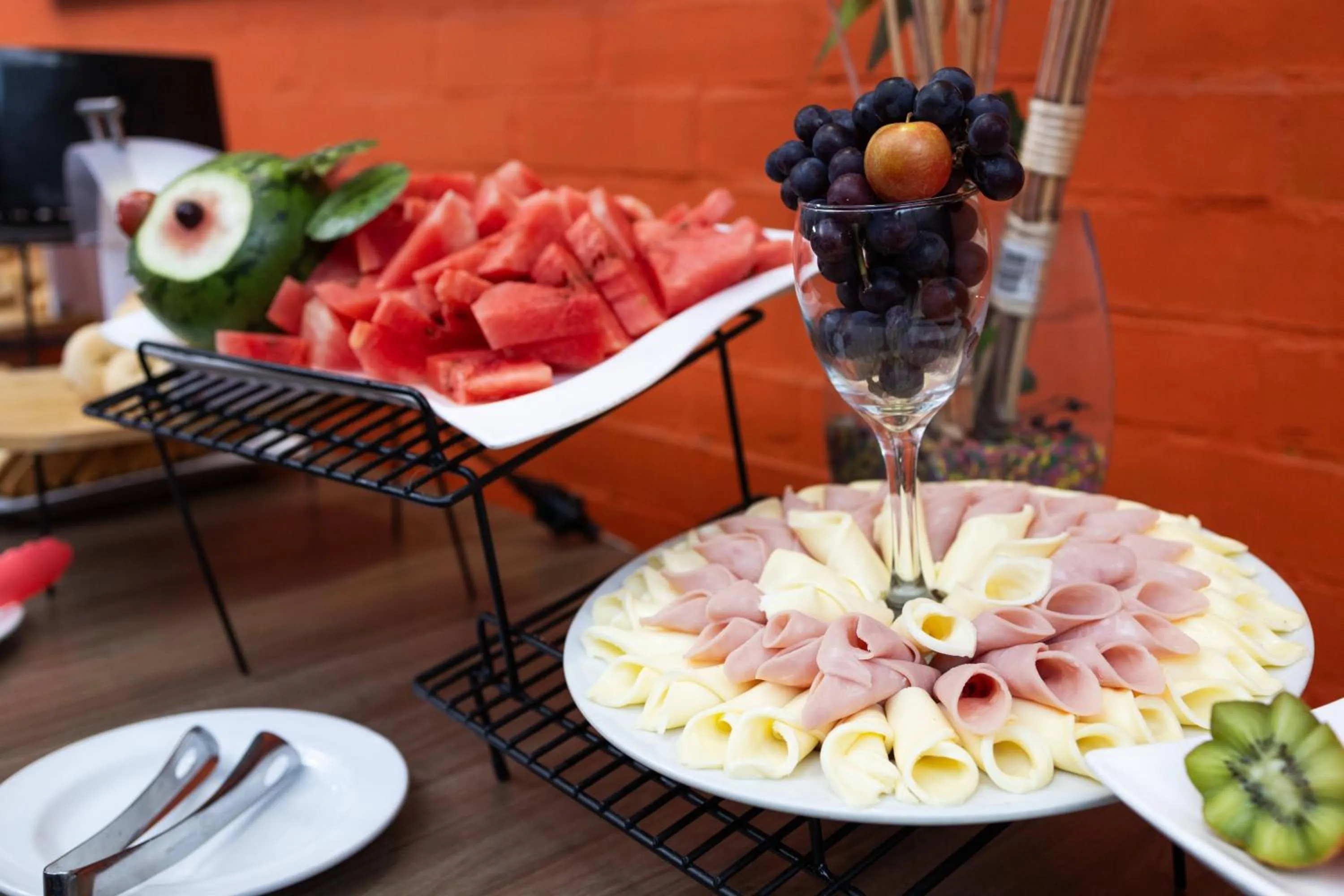 Breakfast in Hotel Apartamentos Regency La Feria