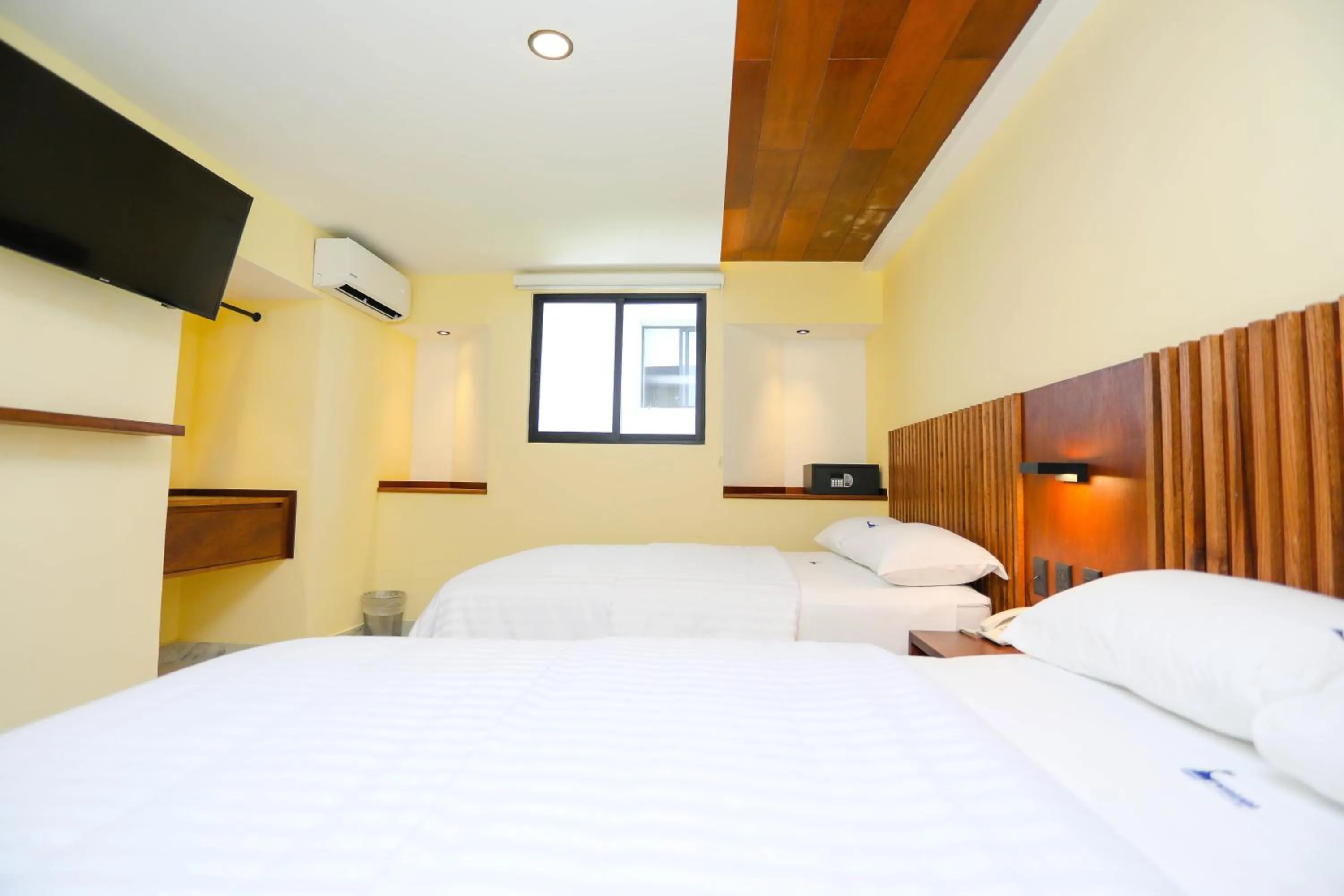 Photo of the whole room, Bed in Hotel Parador