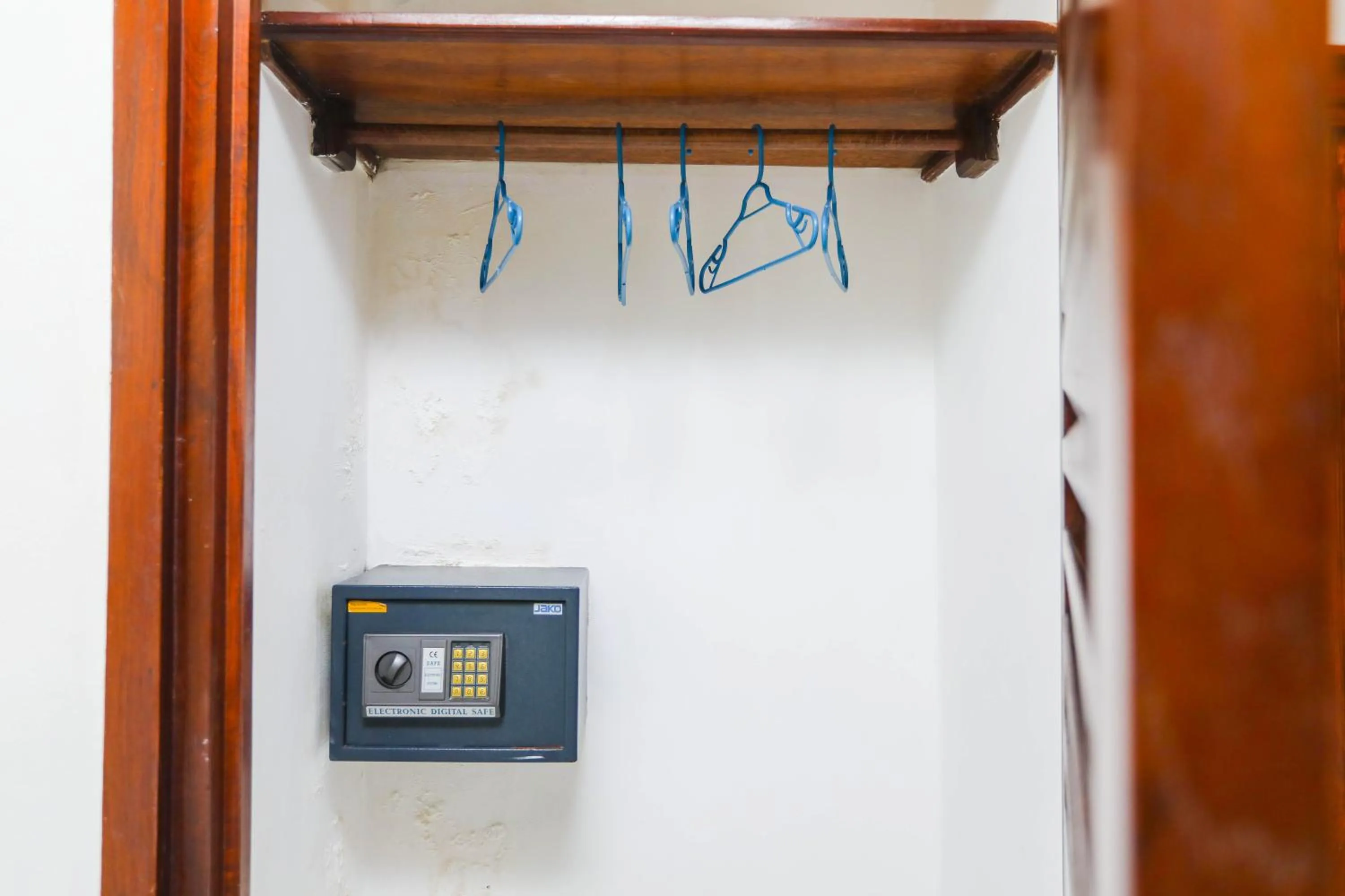 wardrobe in Hotel Parador