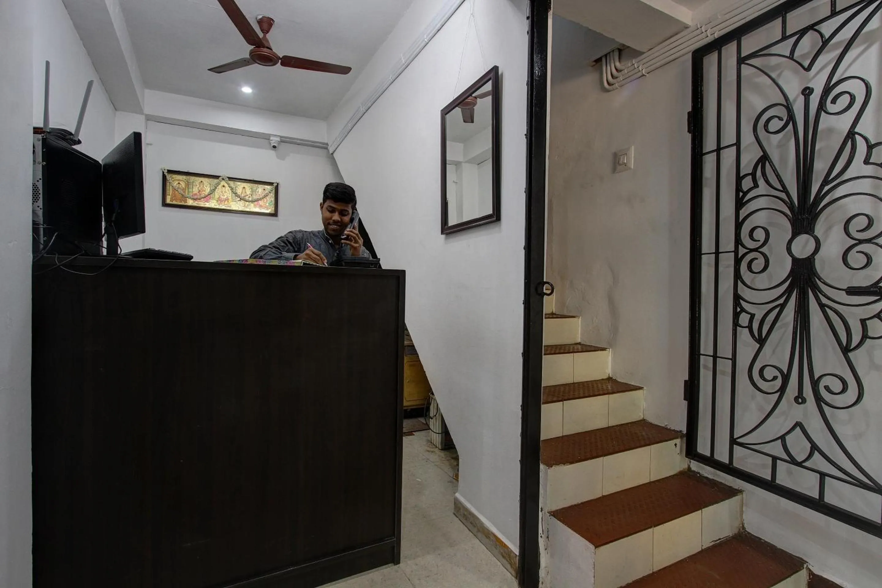 Lobby or reception in Hotel O by OYO roomz