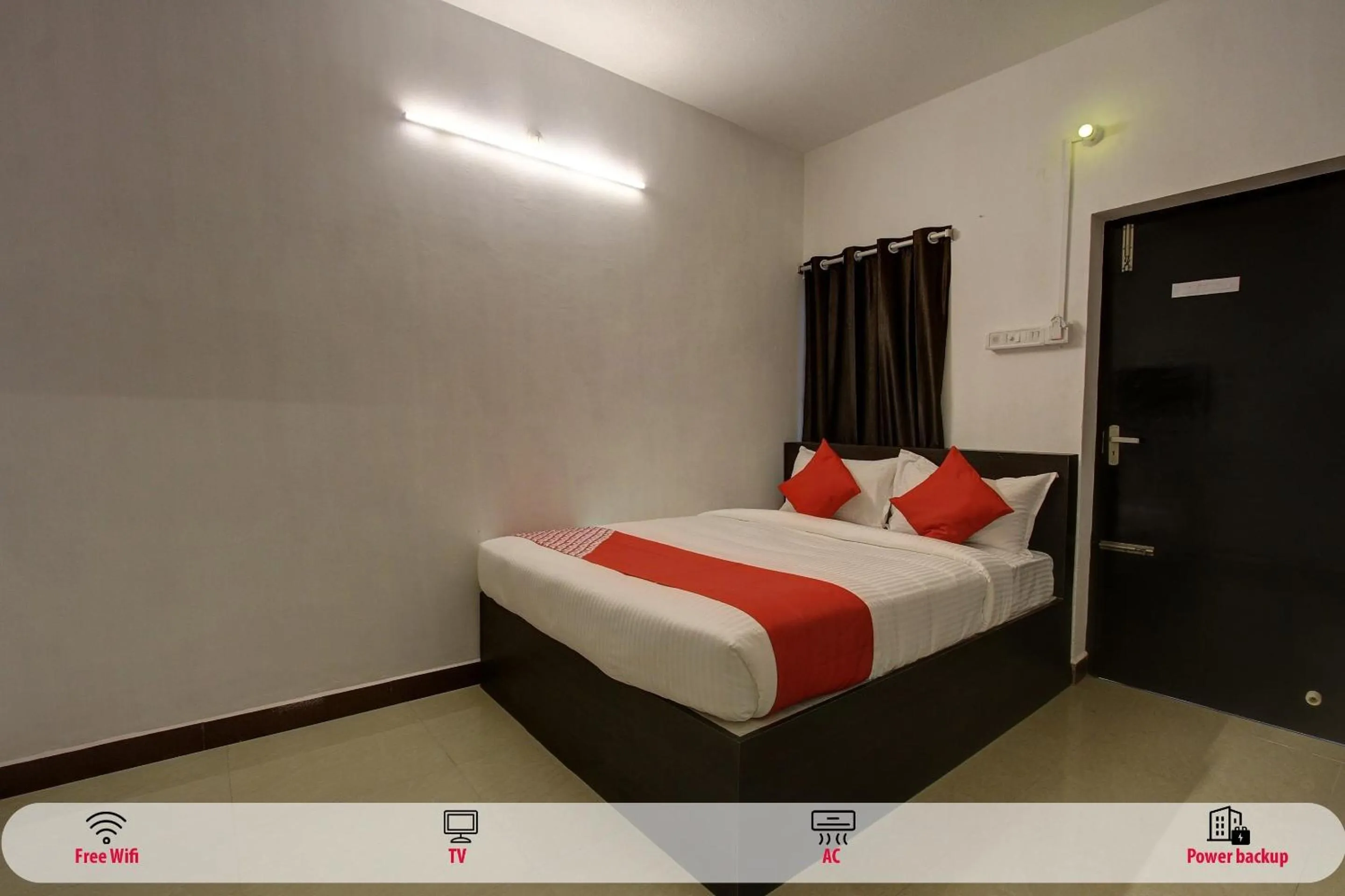 Bedroom, Bed in Hotel O by OYO roomz