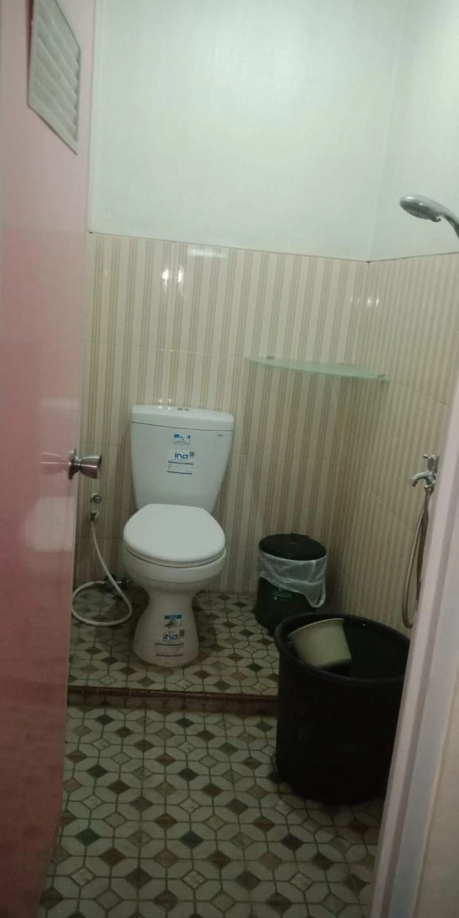 Bathroom in Cheap Inn Banyuwangi